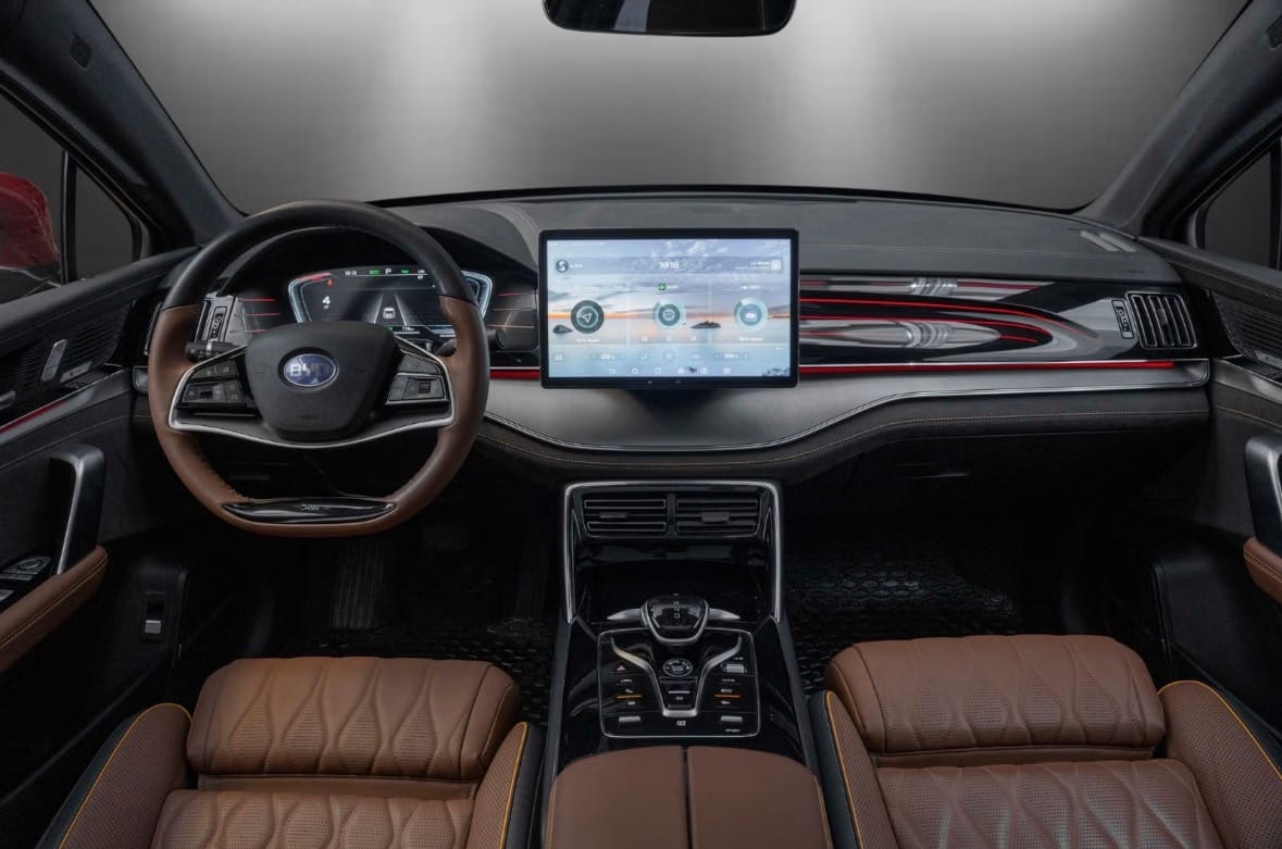 BYD Tang med Aircondition