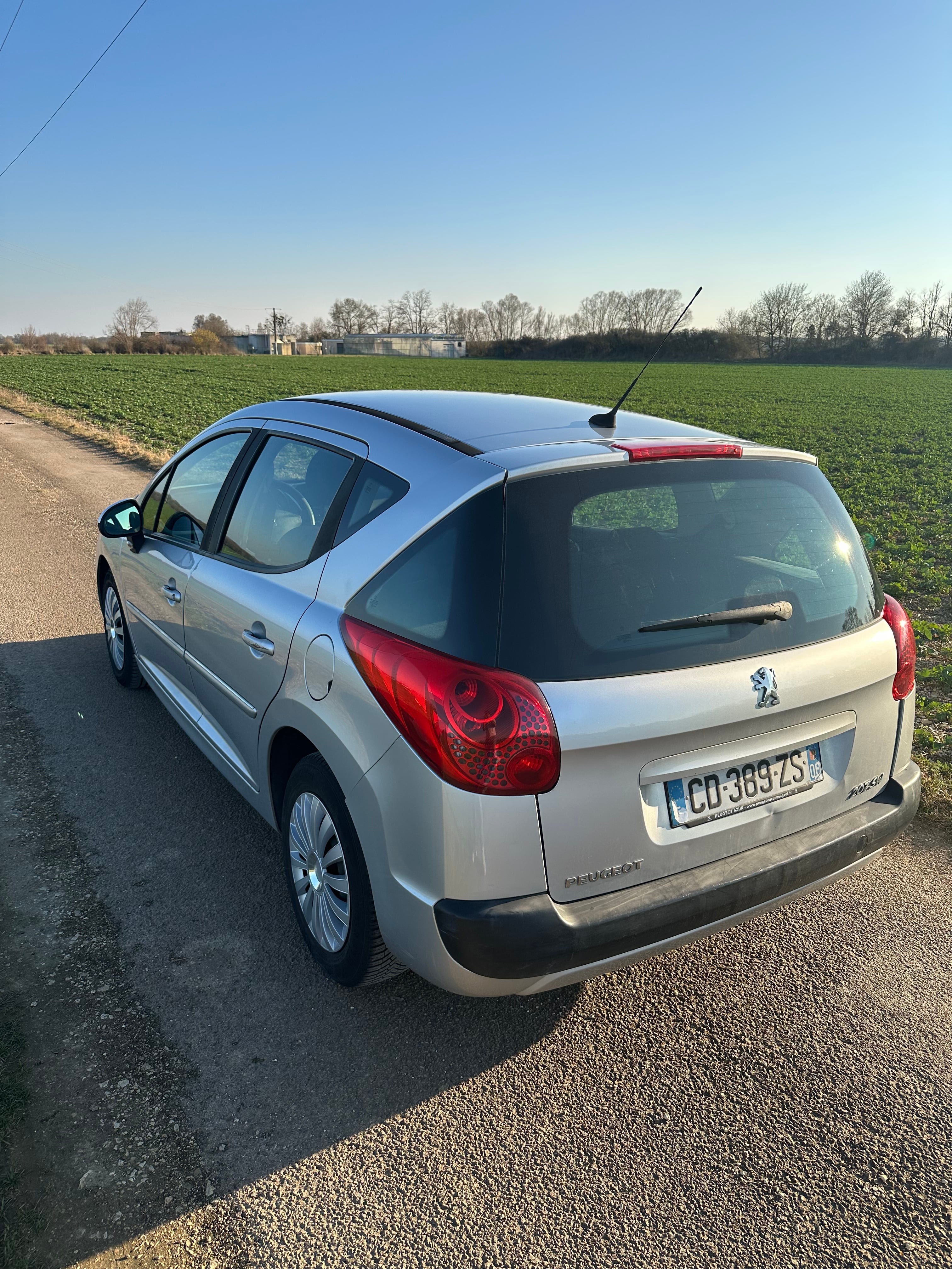 Peugeot 207 SW GARE SNCF avec Régulateur de vitesse
