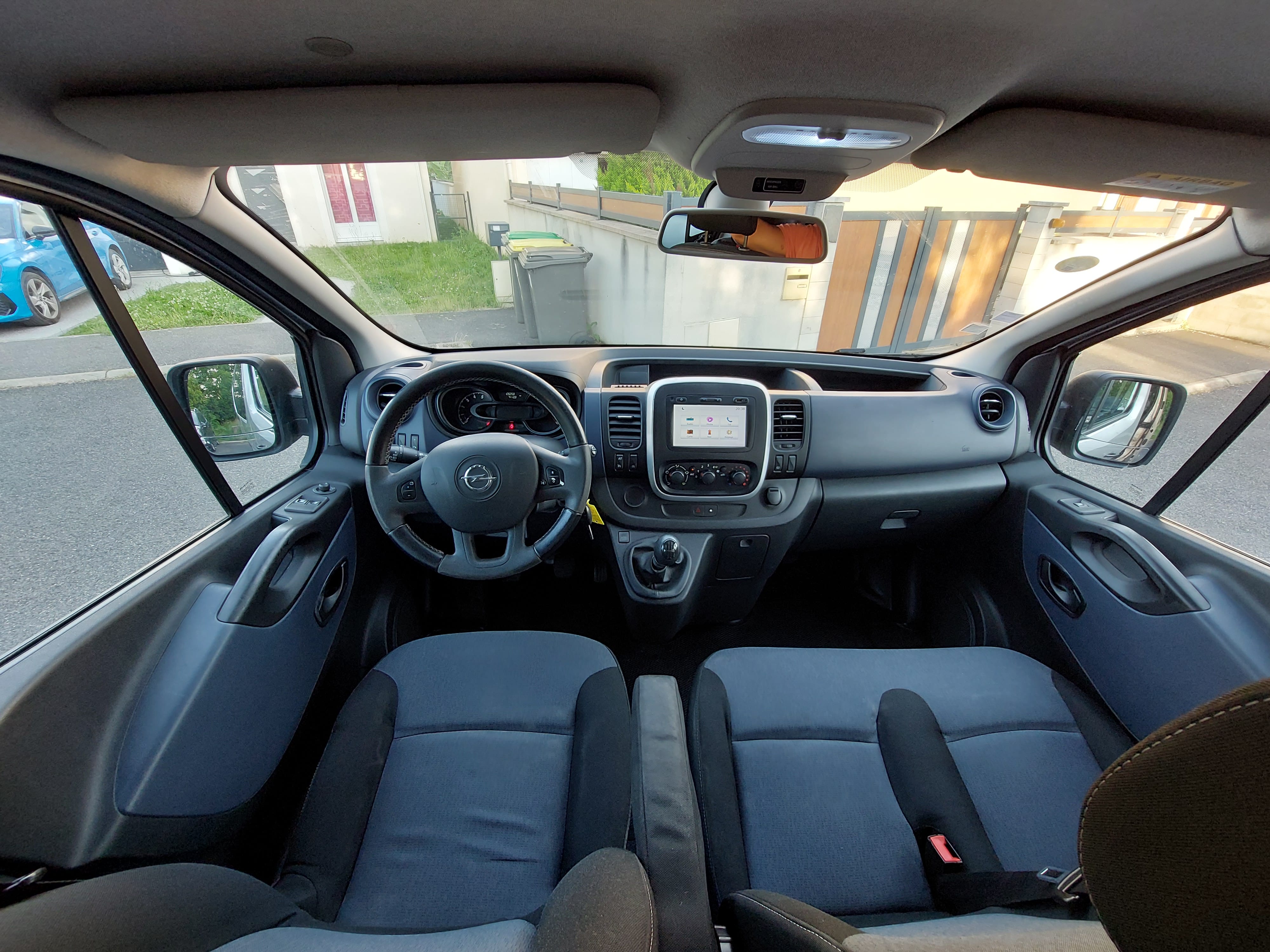 Opel Vivaro Combi 1.6 Diesel bi-turbo avec Régulateur de vitesse
