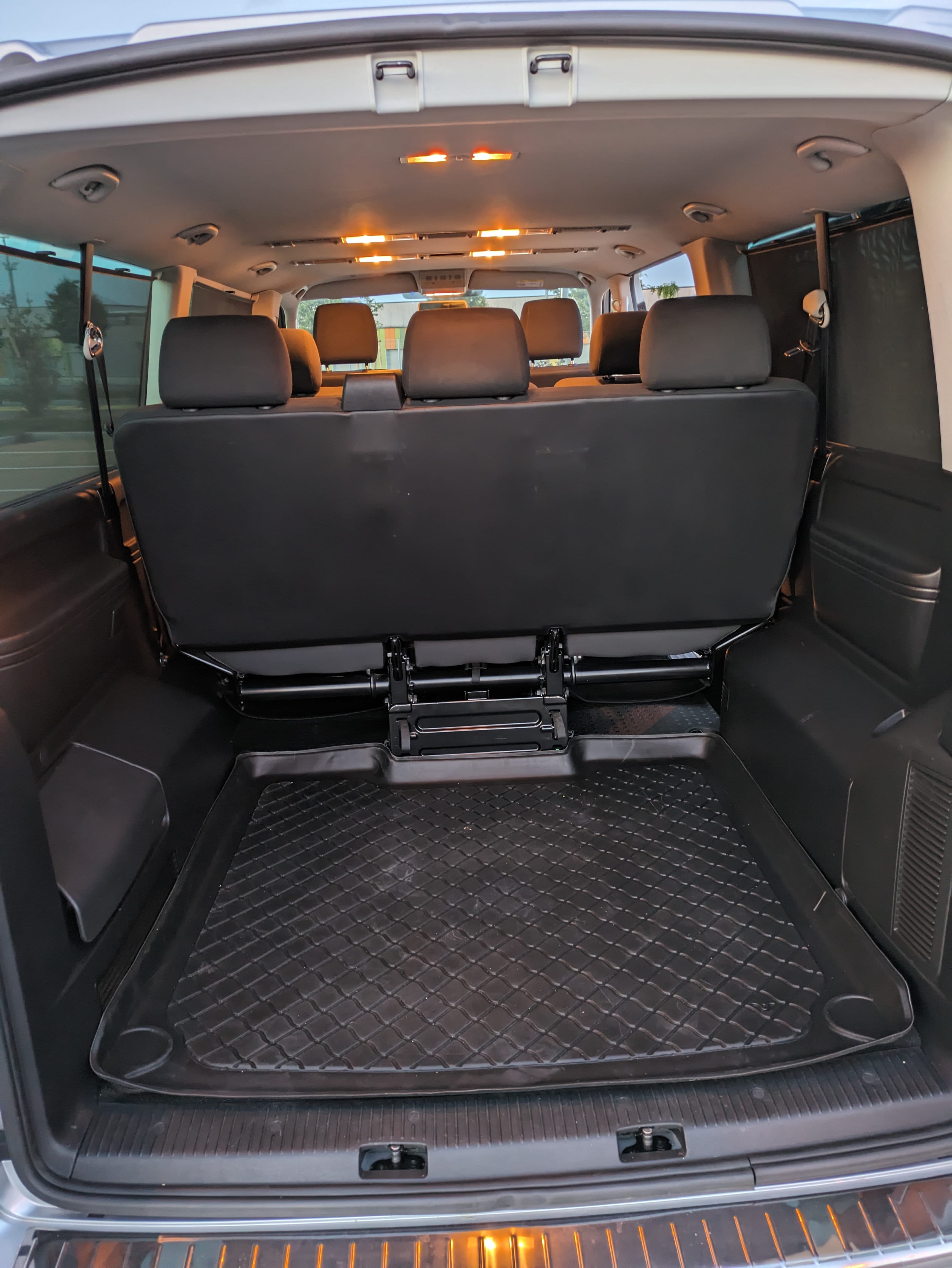 Volkswagen Caravelle 2.0 TDI avec Pneus neige