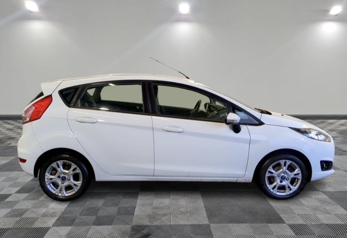 Ford Fiesta avec Audio Bluetooth