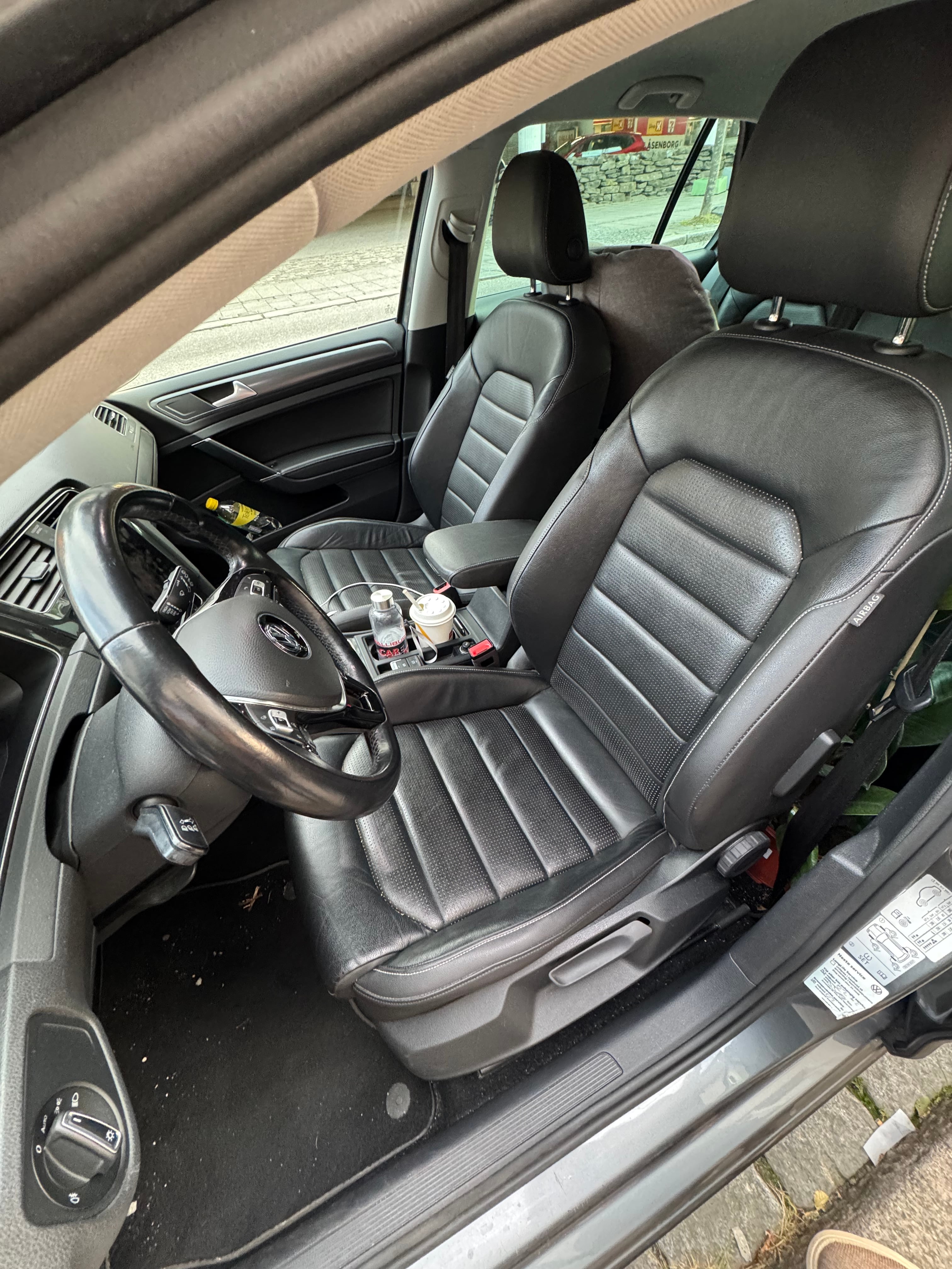 Volkswagen e-Golf SEL Premium med Cruisekontroll