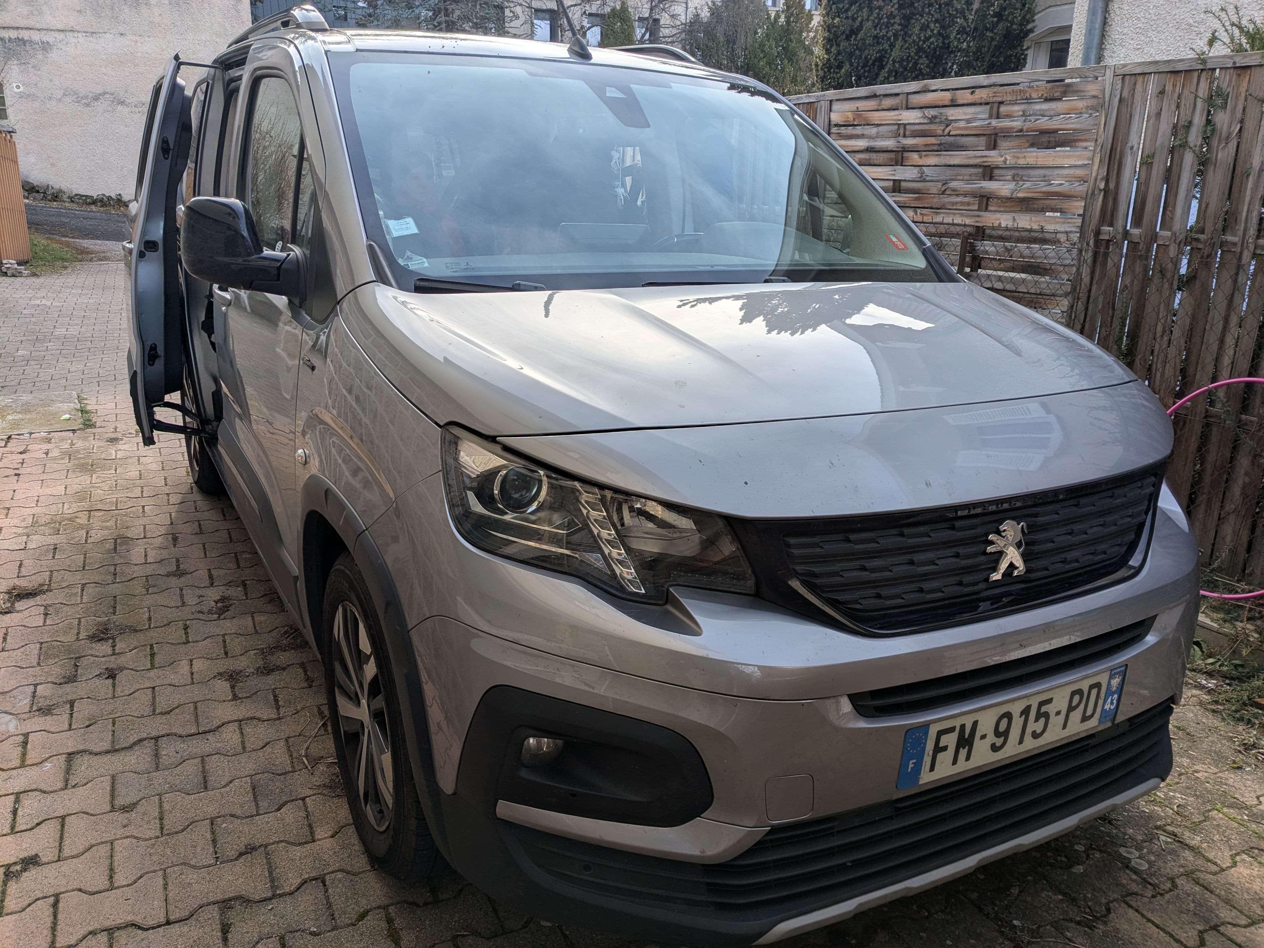 Peugeot Rifter avec Climatisation