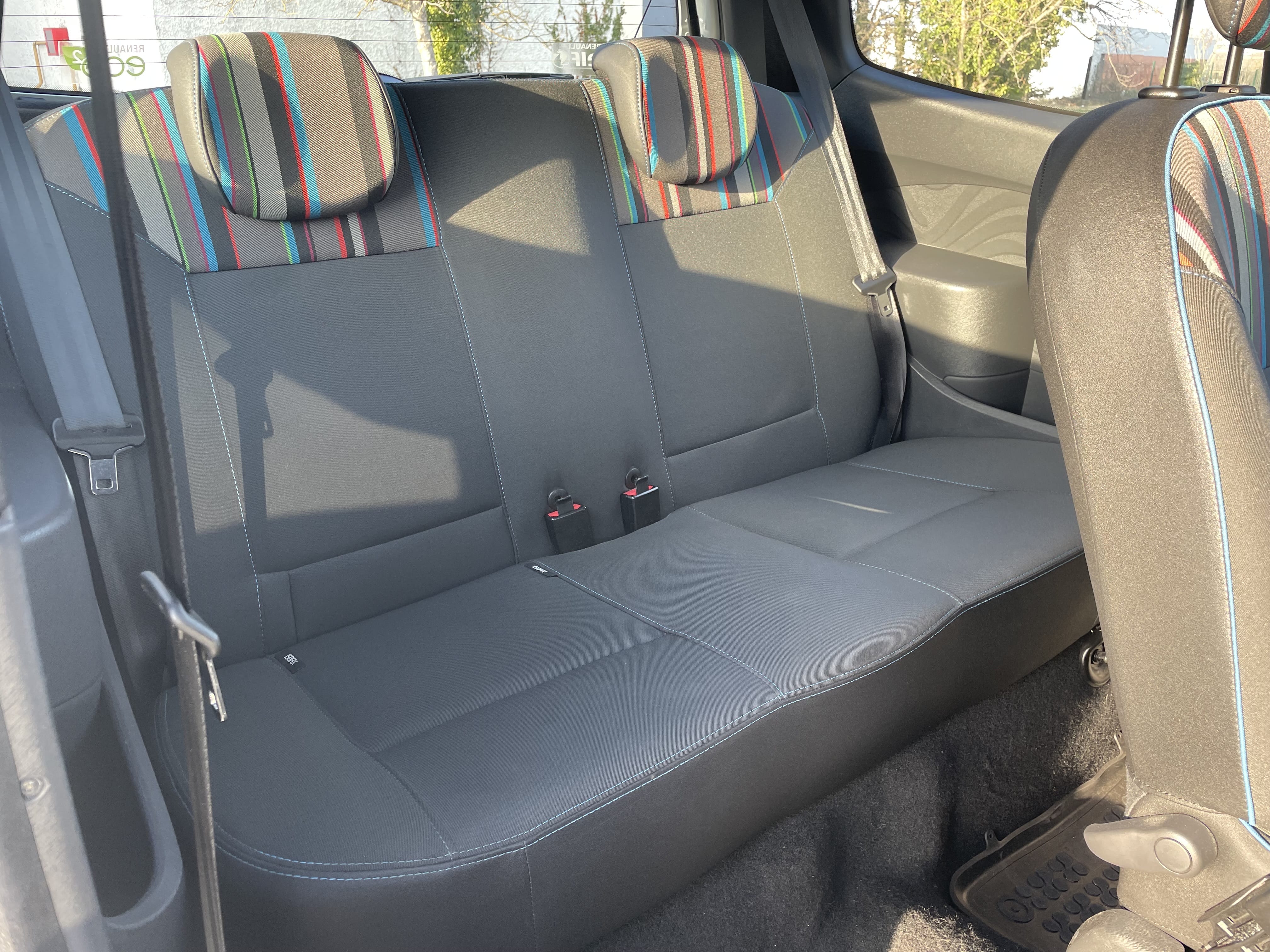 Renault Twingo II 1.2 - 75ch 16V avec Autoradio