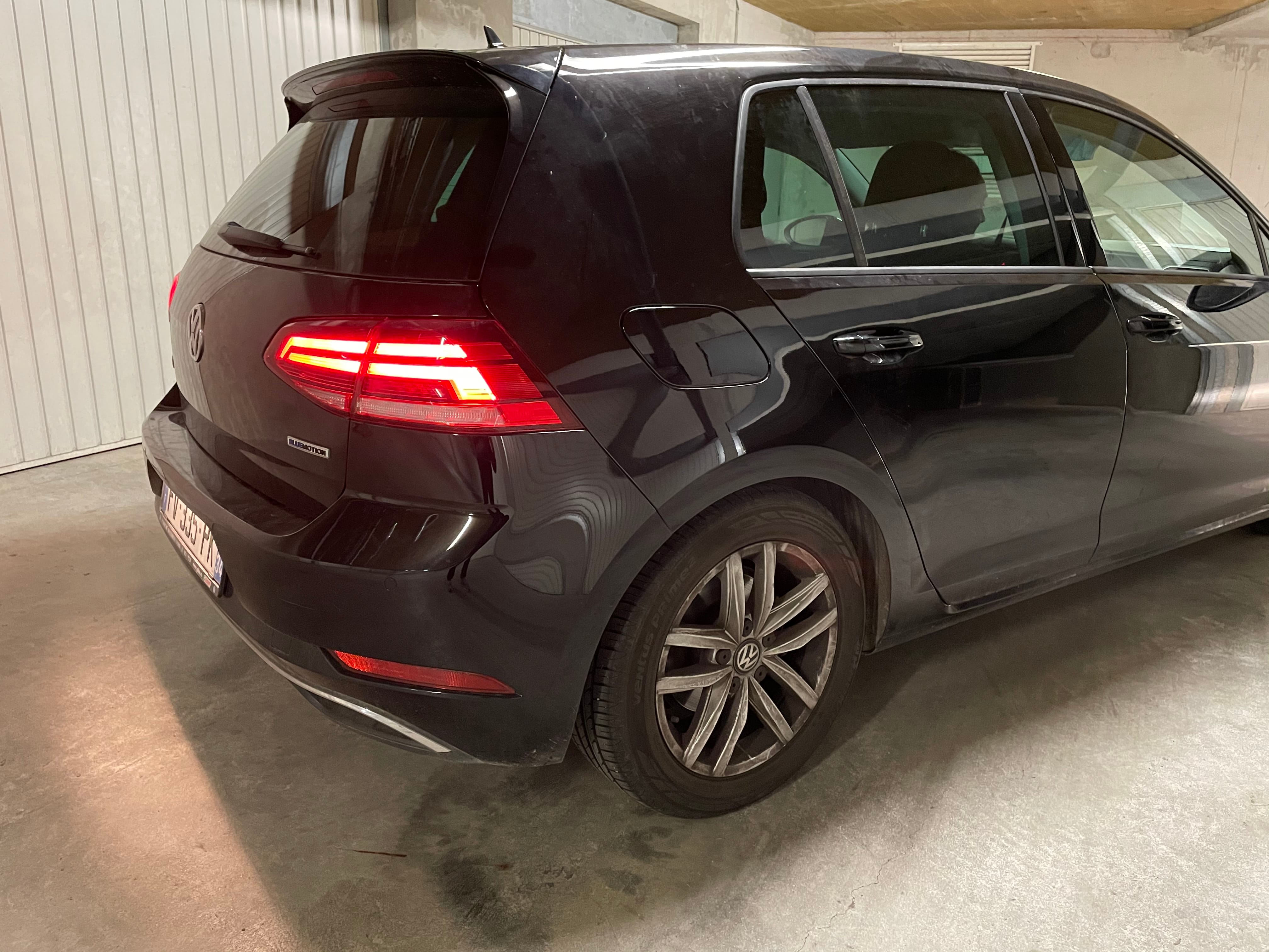 Volkswagen Golf avec Climatisation