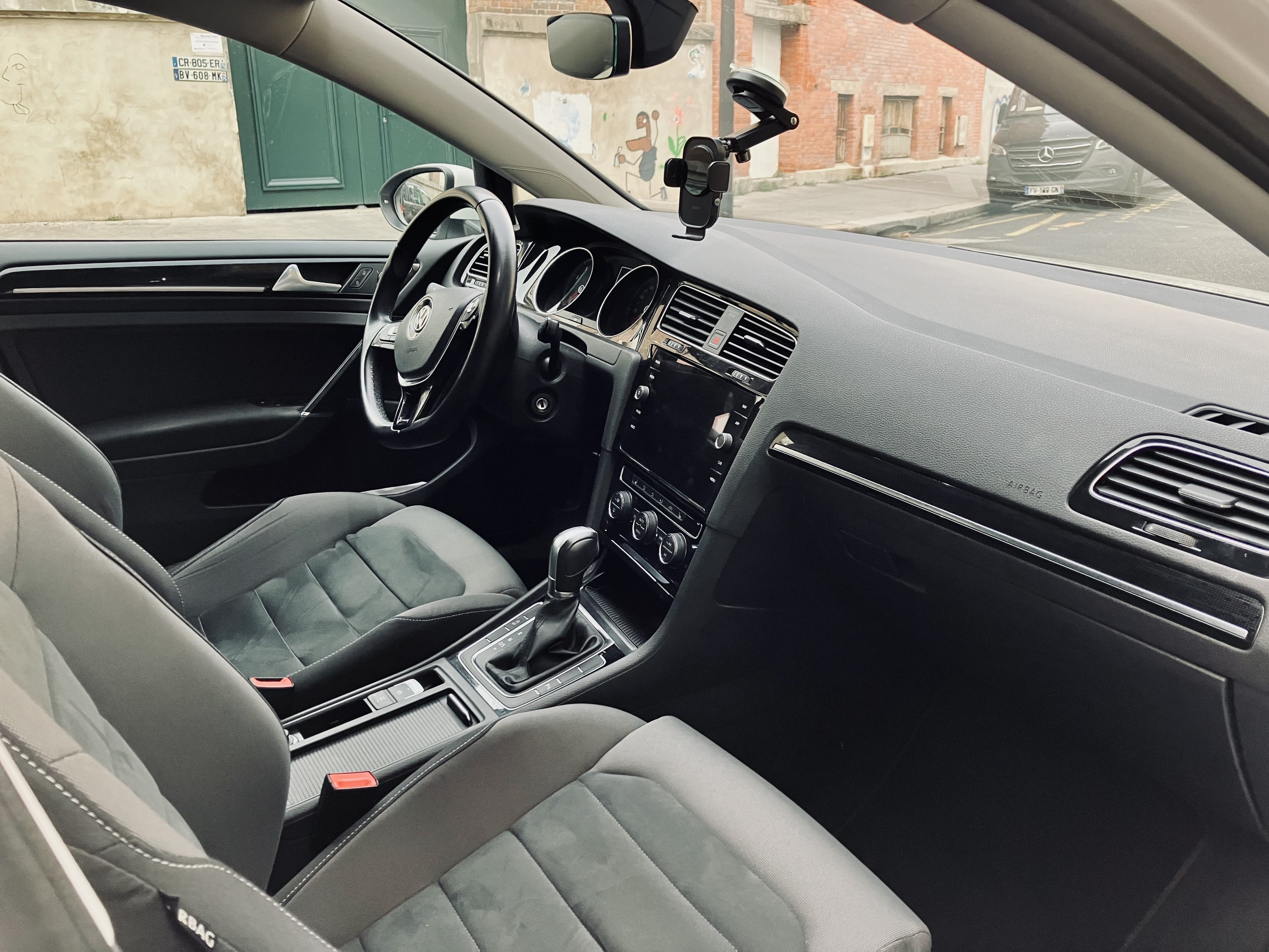 Volkswagen Golf with Cruise control