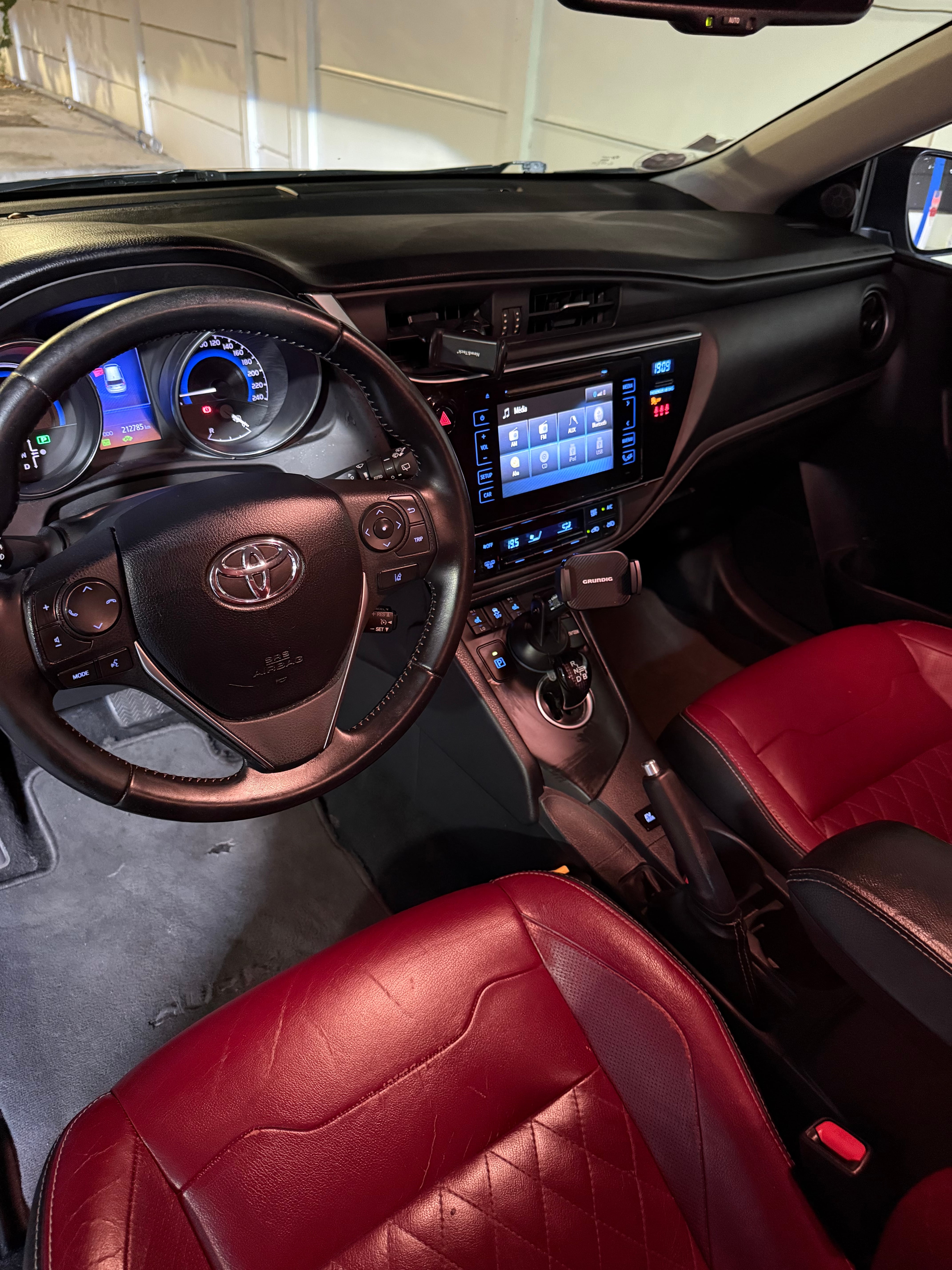 Toyota Auris avec GPS