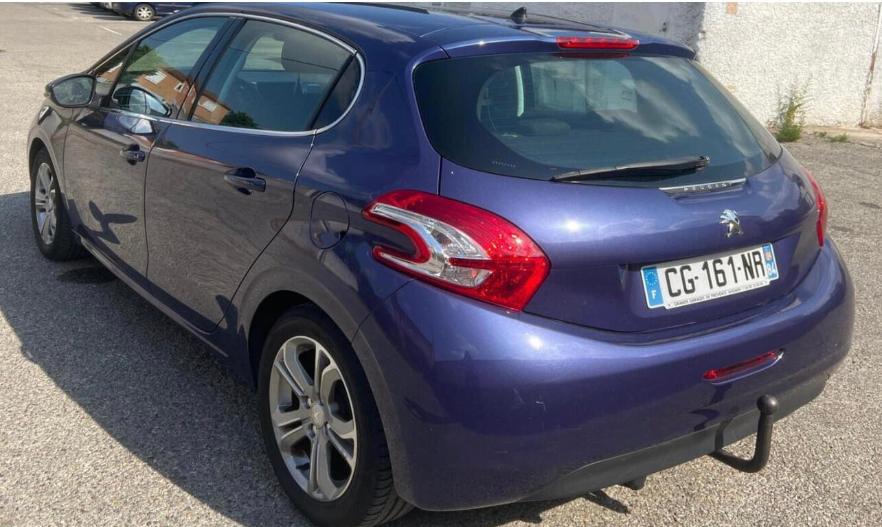 Peugeot 208 avec Climatisation