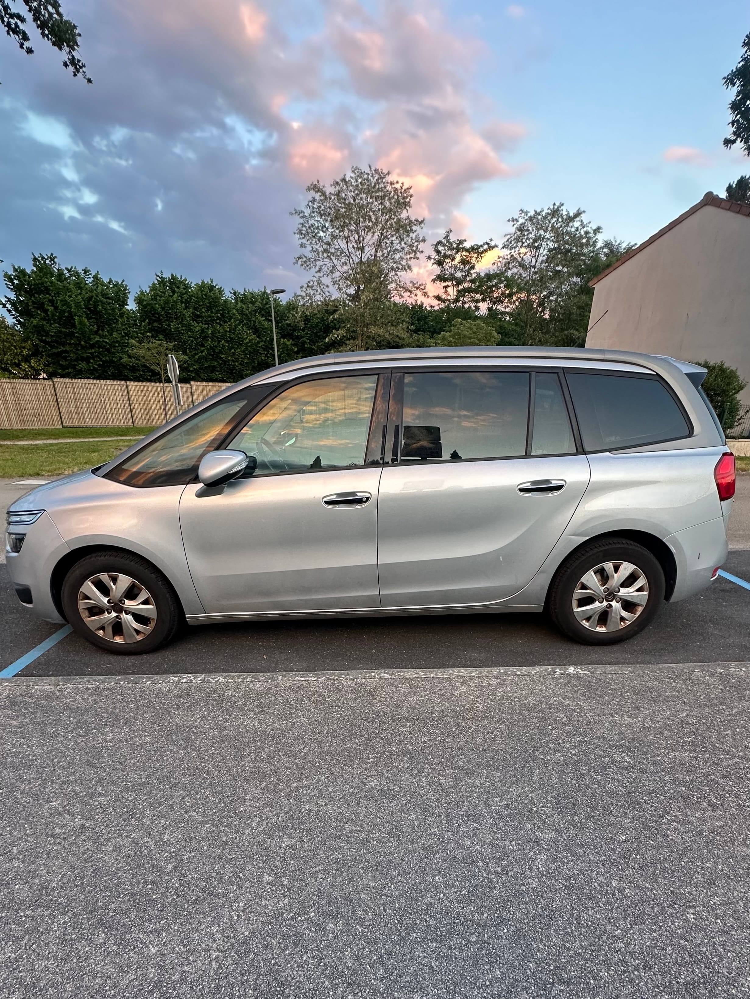Citroen C4 Grand Picasso, 2014, Essence 95, 7 Sitze
