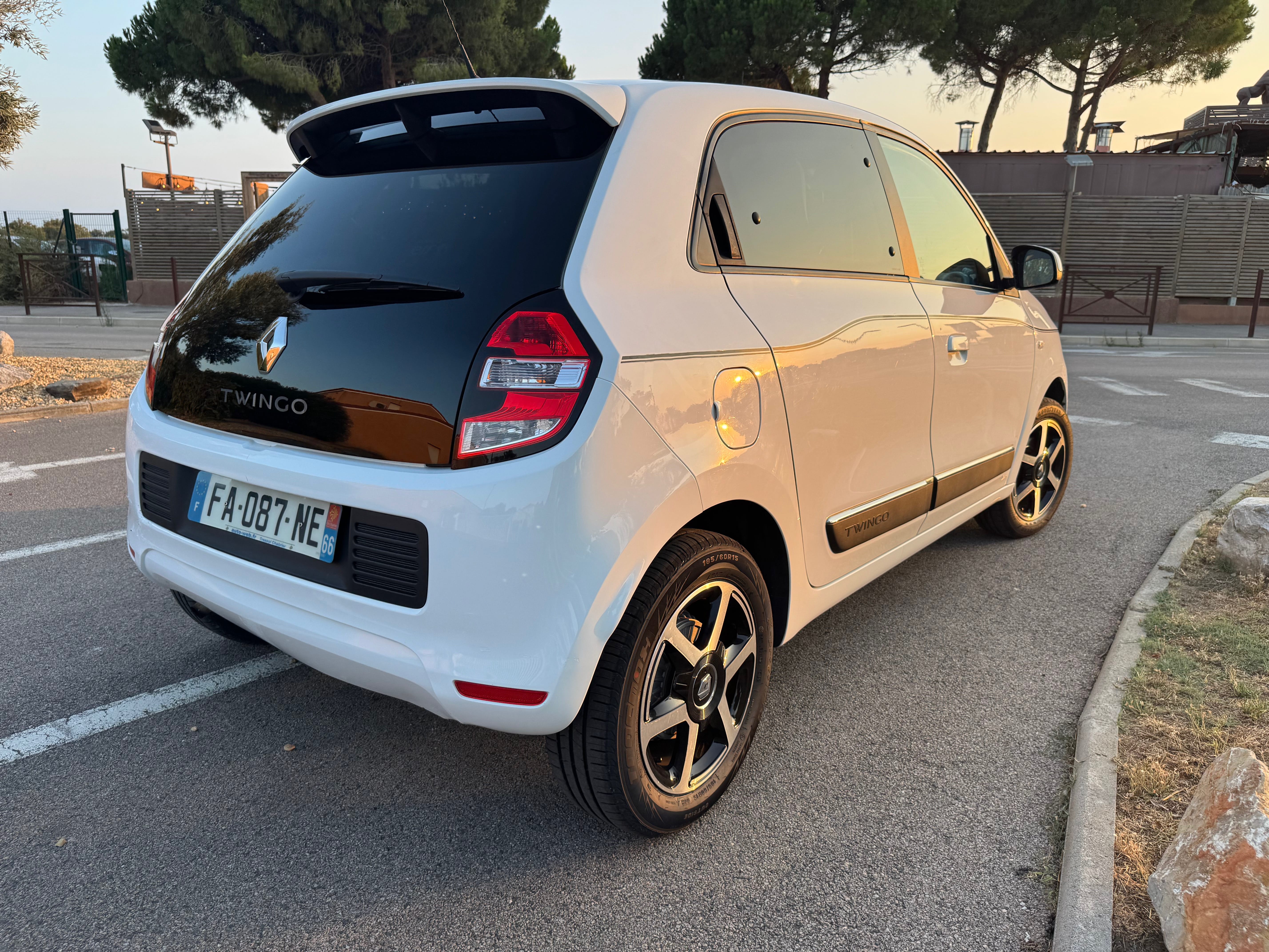 Renault Twingo III TWINGO 3, 0,9 Tce, CLIMATISATION, BLUETOOTH avec Régulateur de vitesse