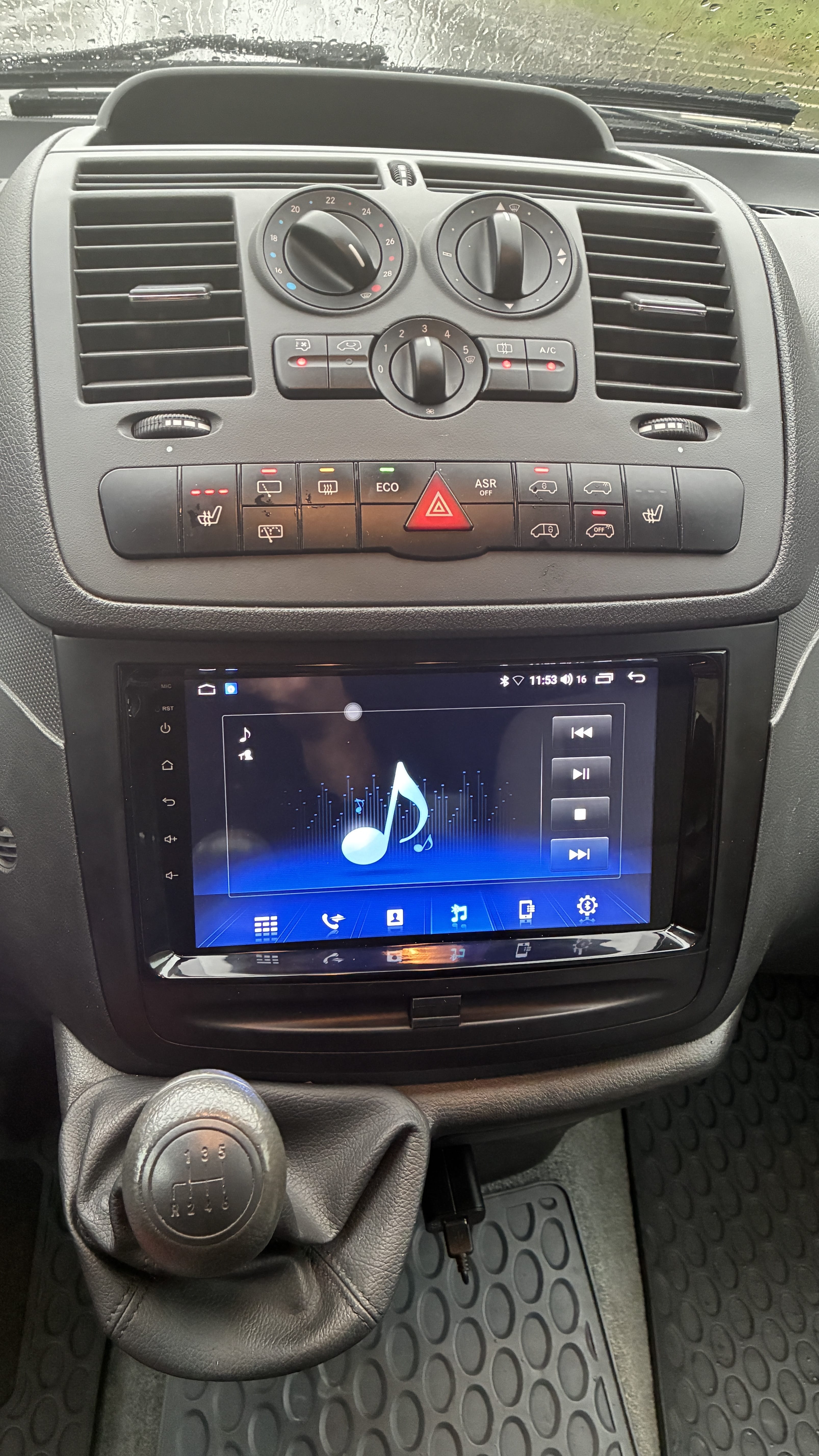 Mercedes-Benz Vito 2.1 D med Bluetooth audio