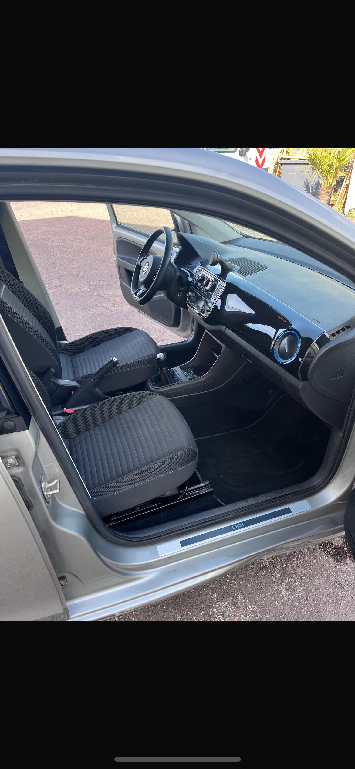 Volkswagen Up! avec Siège bébé