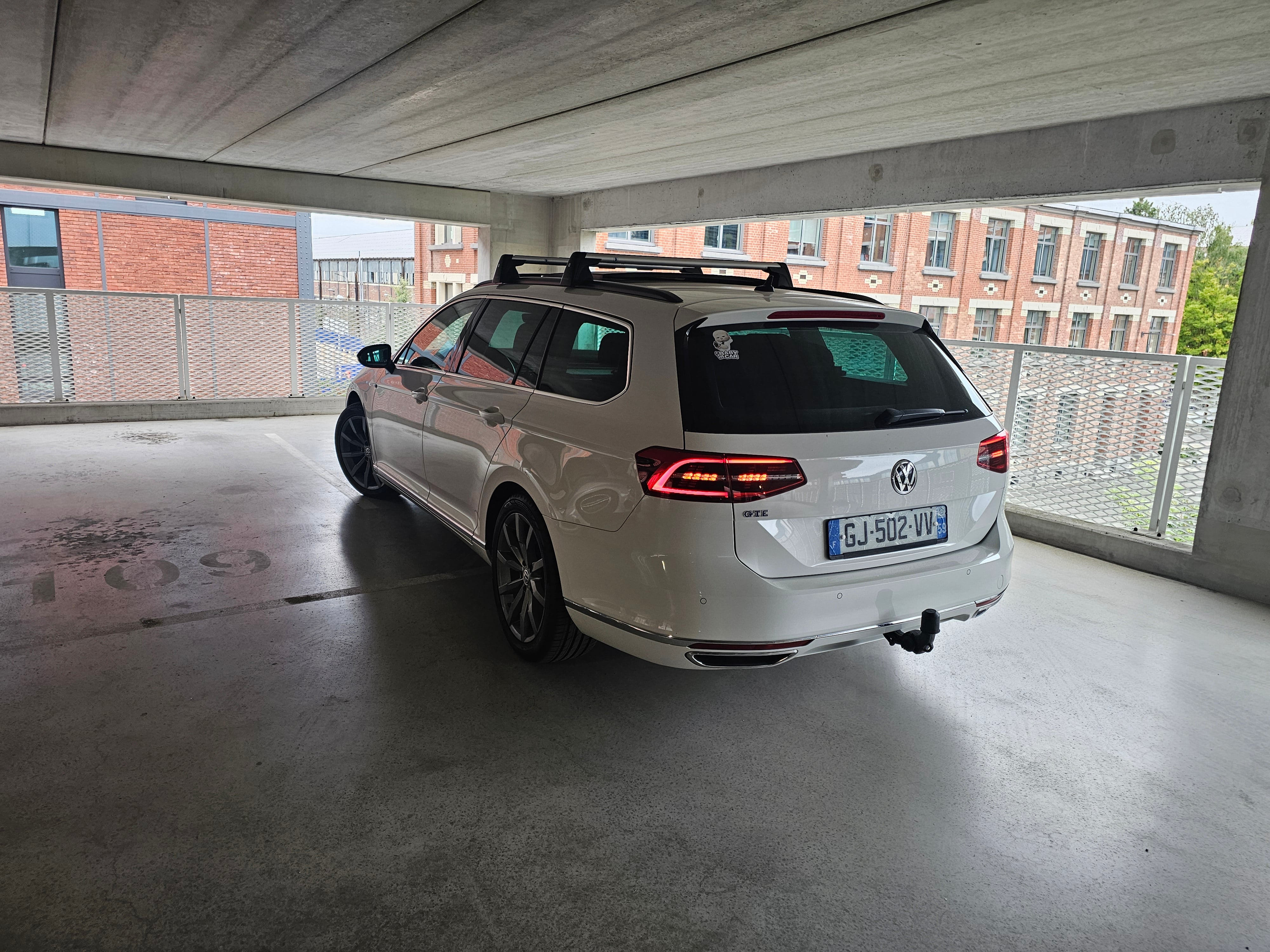 Volkswagen Passat GTE Hybride avec Climatisation