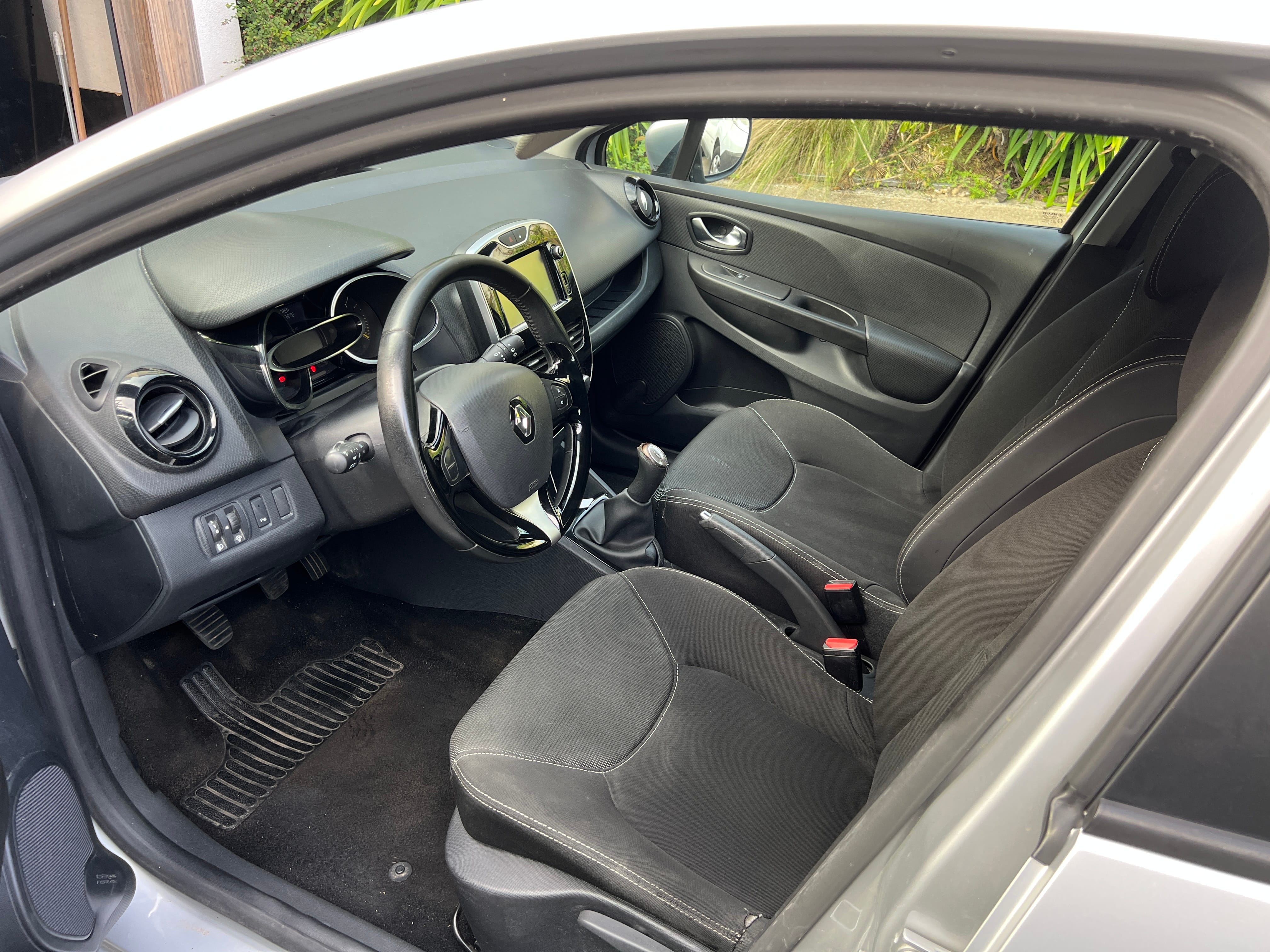 Renault Clio avec Régulateur de vitesse