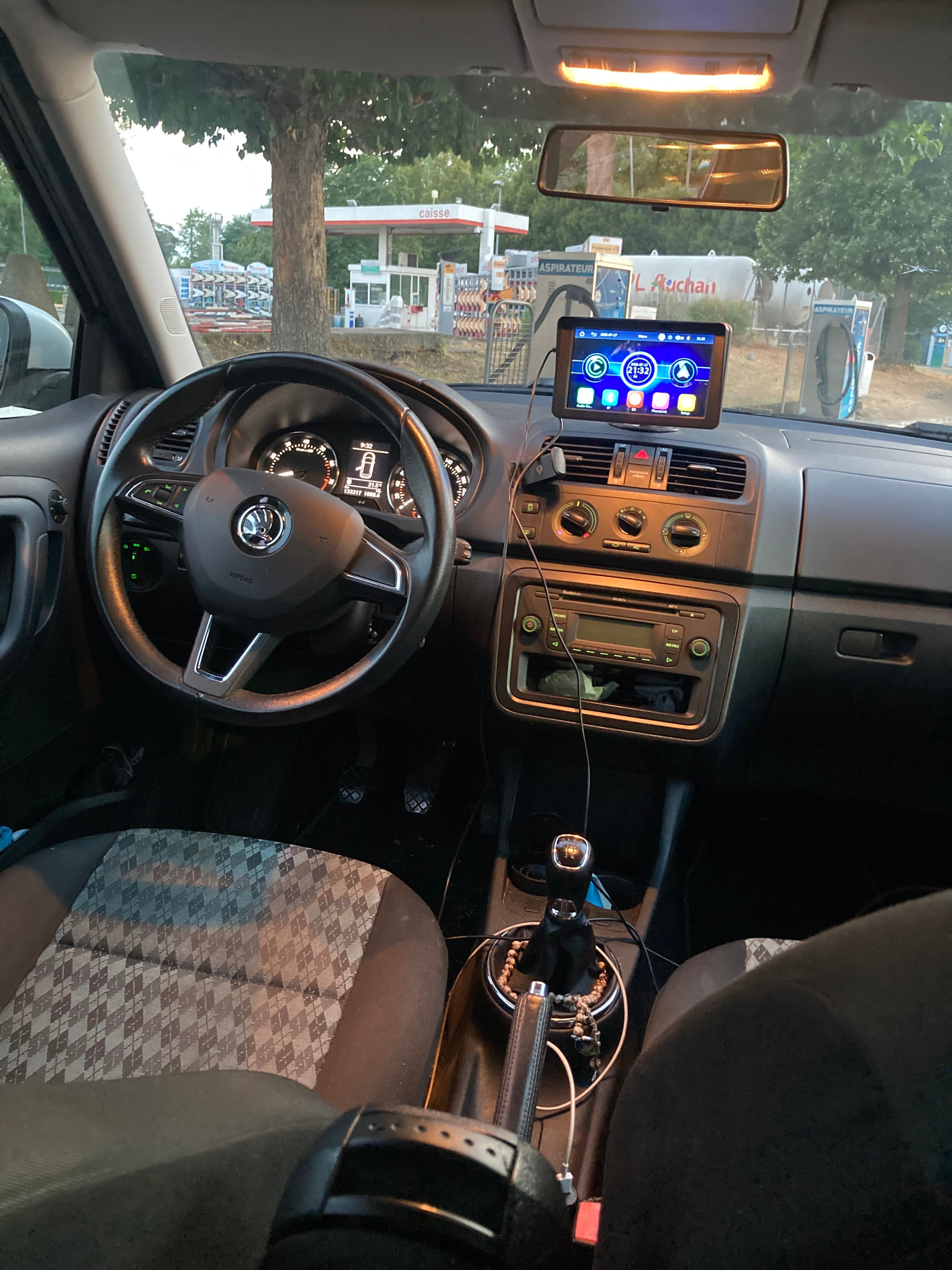 Skoda Fabia avec Siège bébé