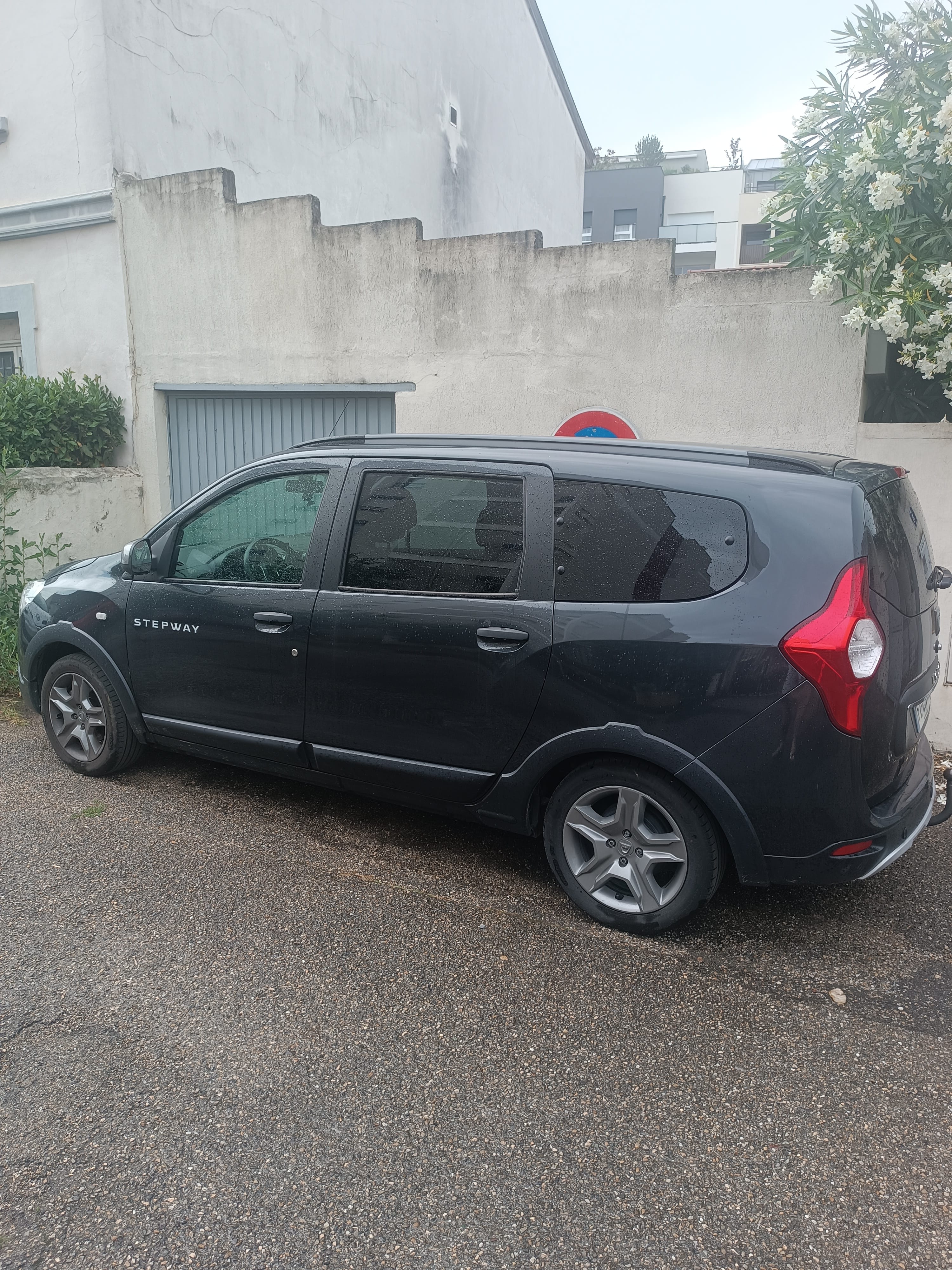 Dacia Lodgy avec Climatisation