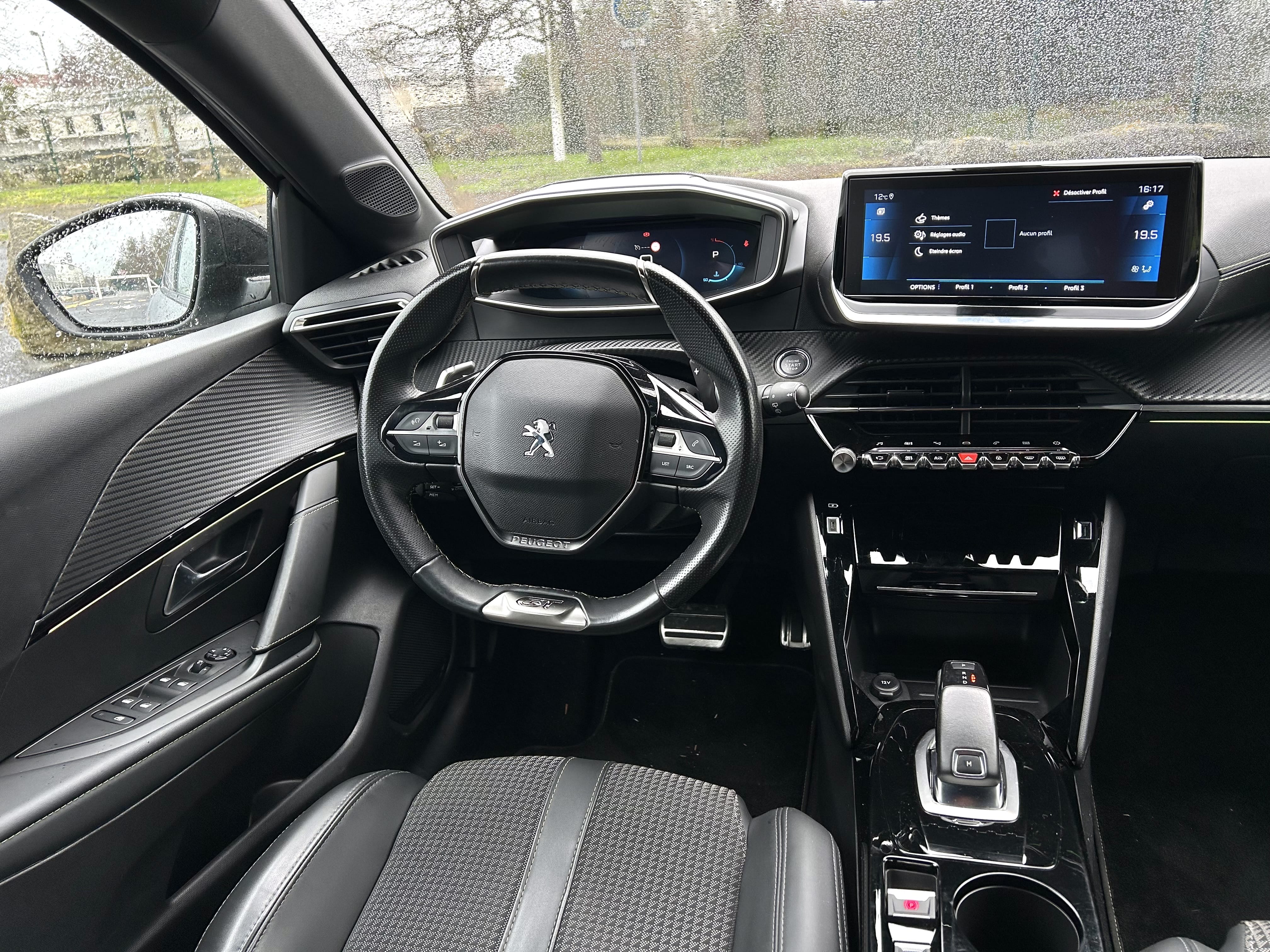Peugeot 208 avec Régulateur de vitesse