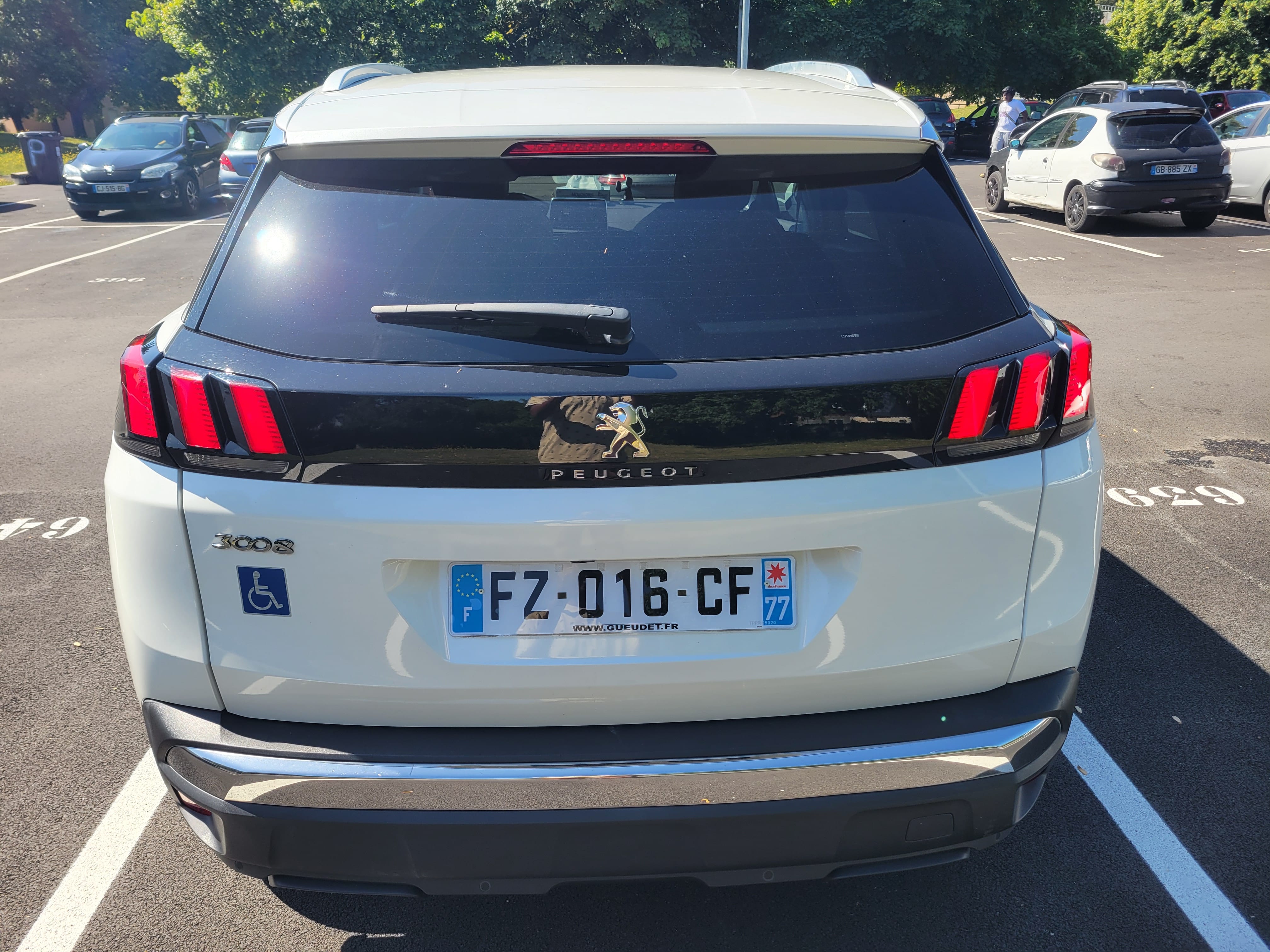 Peugeot 3008, 2020, Essence 95, automatique