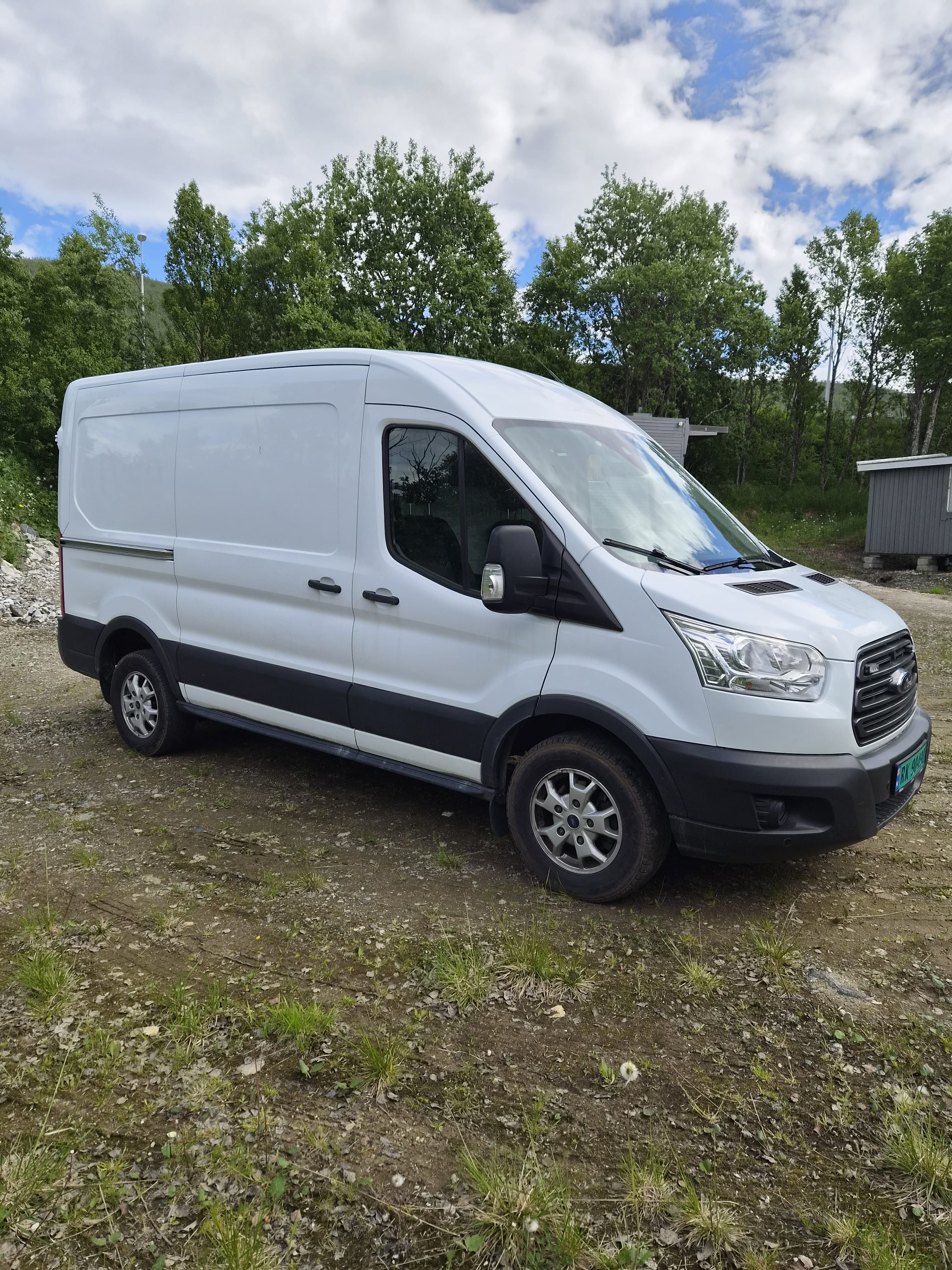 Ford Transit AWD avec Climatisation