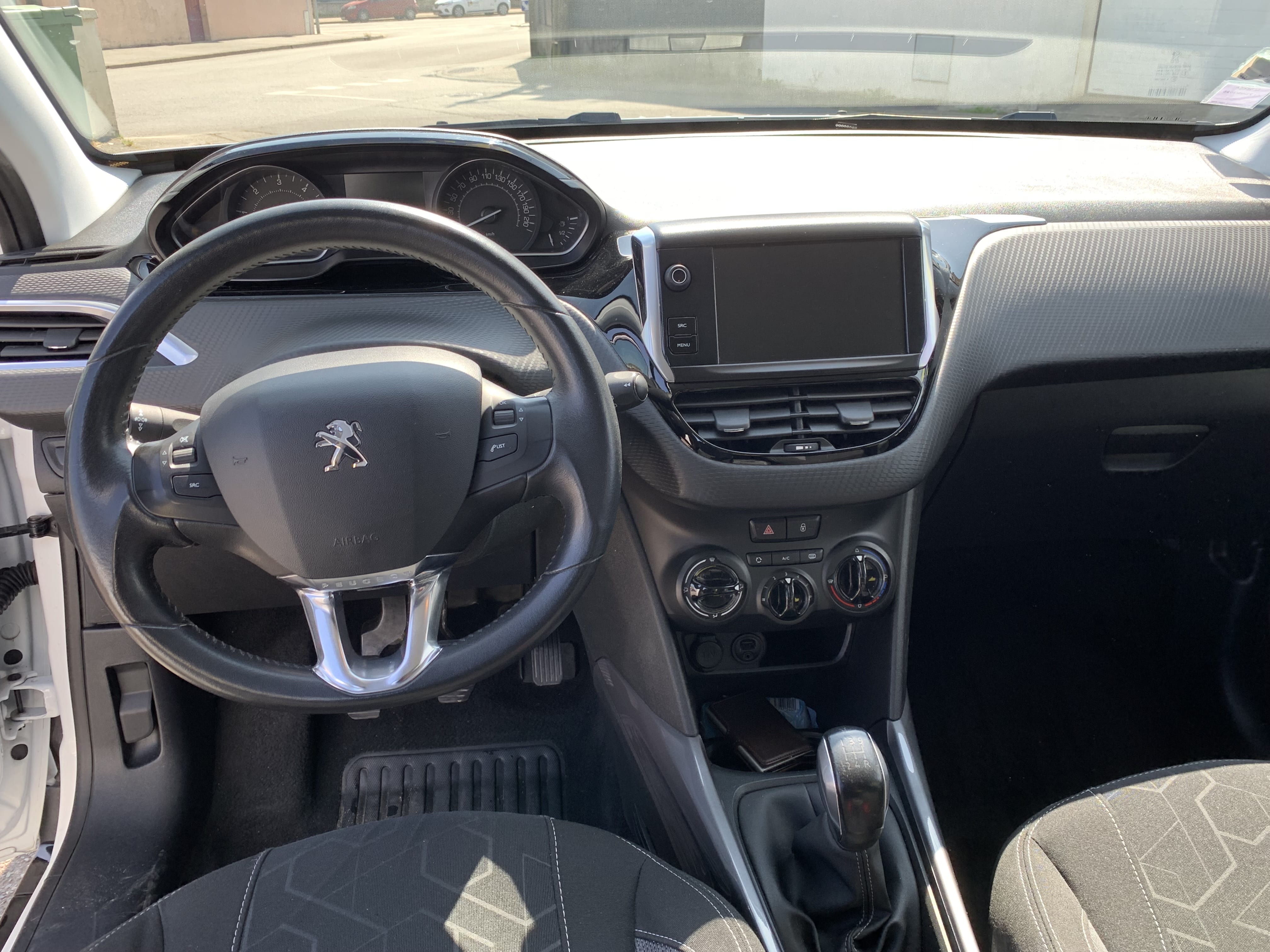 Peugeot 2008 avec Climatisation