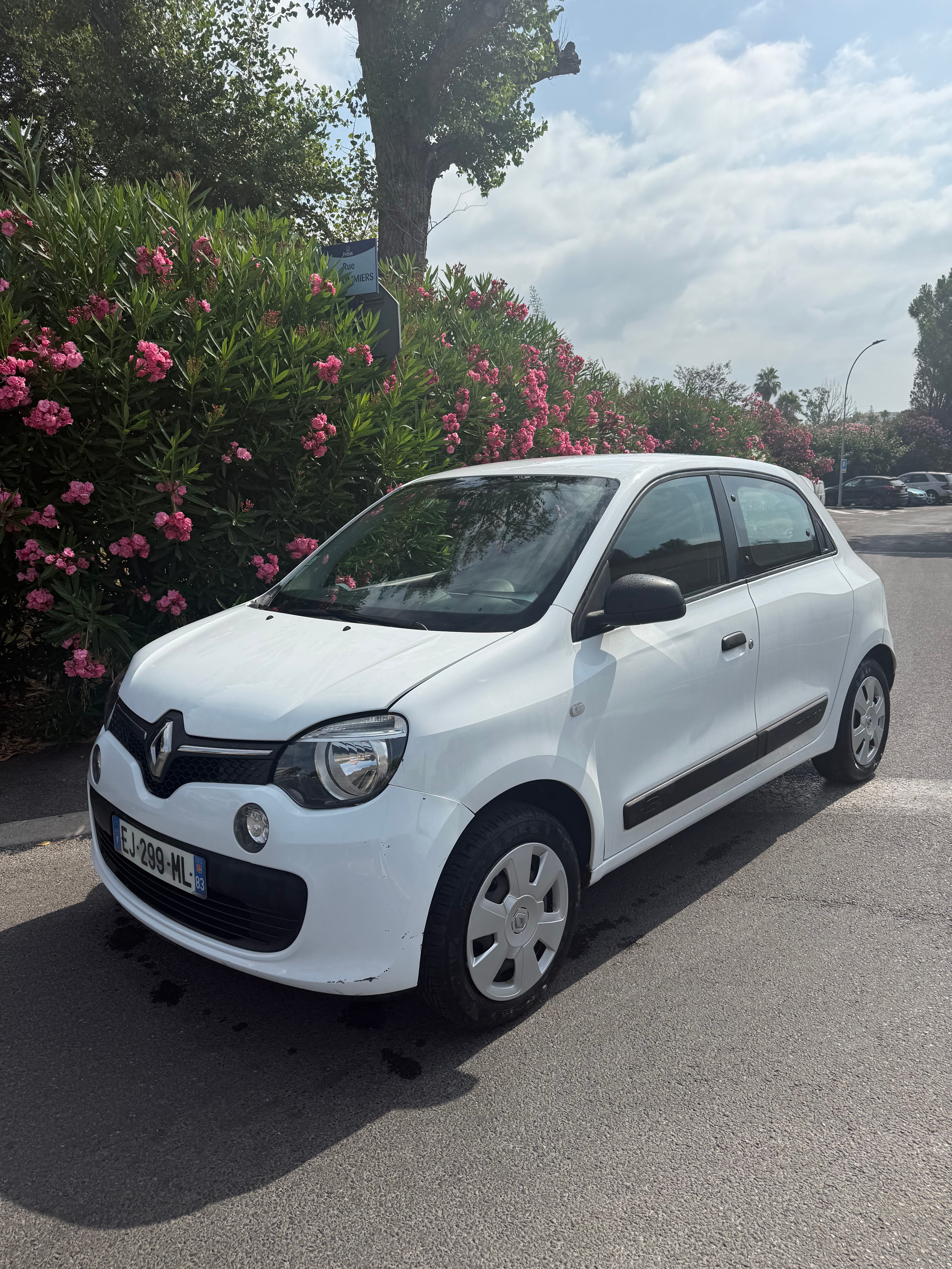 Renault Twingo III, 2017, Essence 98