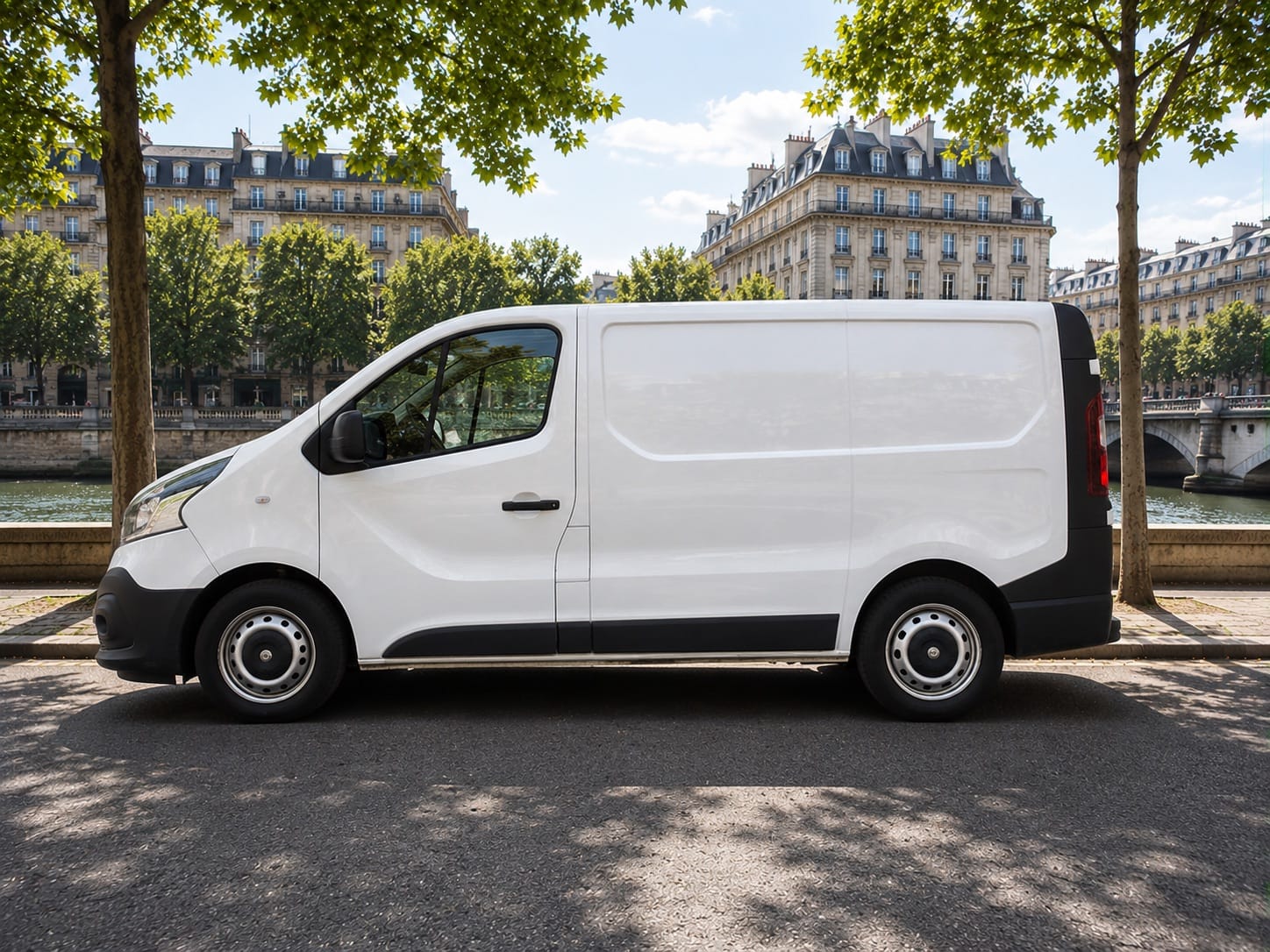 Renault Trafic Parking Gratuit à Clichy – Diable & Sangles avec Régulateur de vitesse