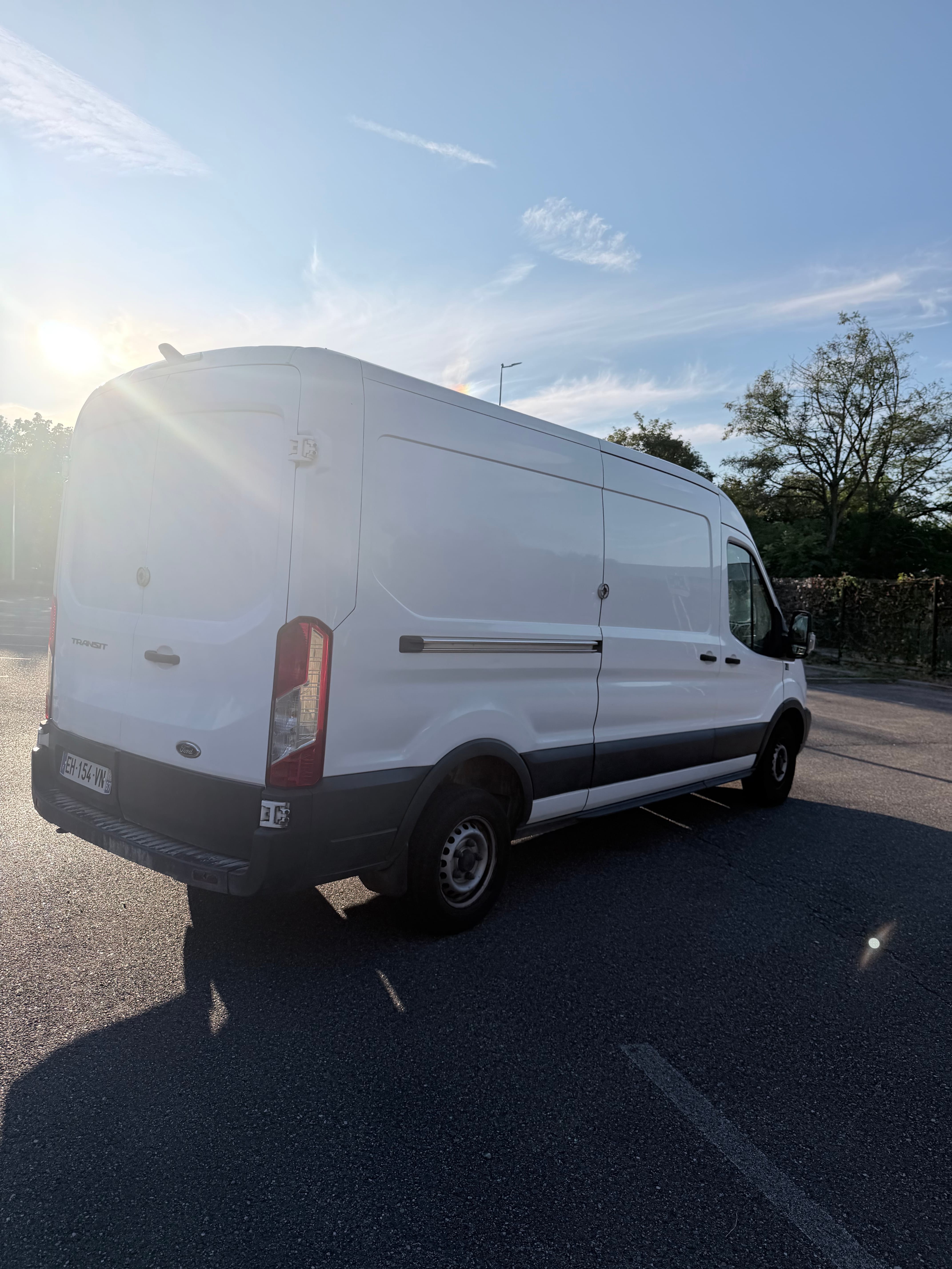 Ford Transit Fourgon 2l avec GPS