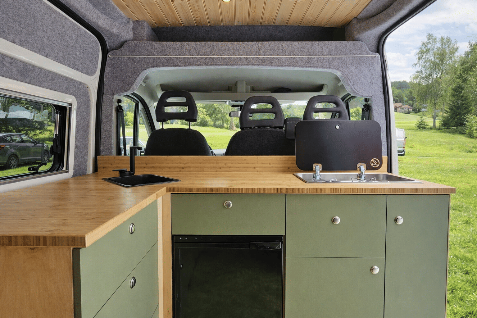 Peugeot Boxer with Car radio