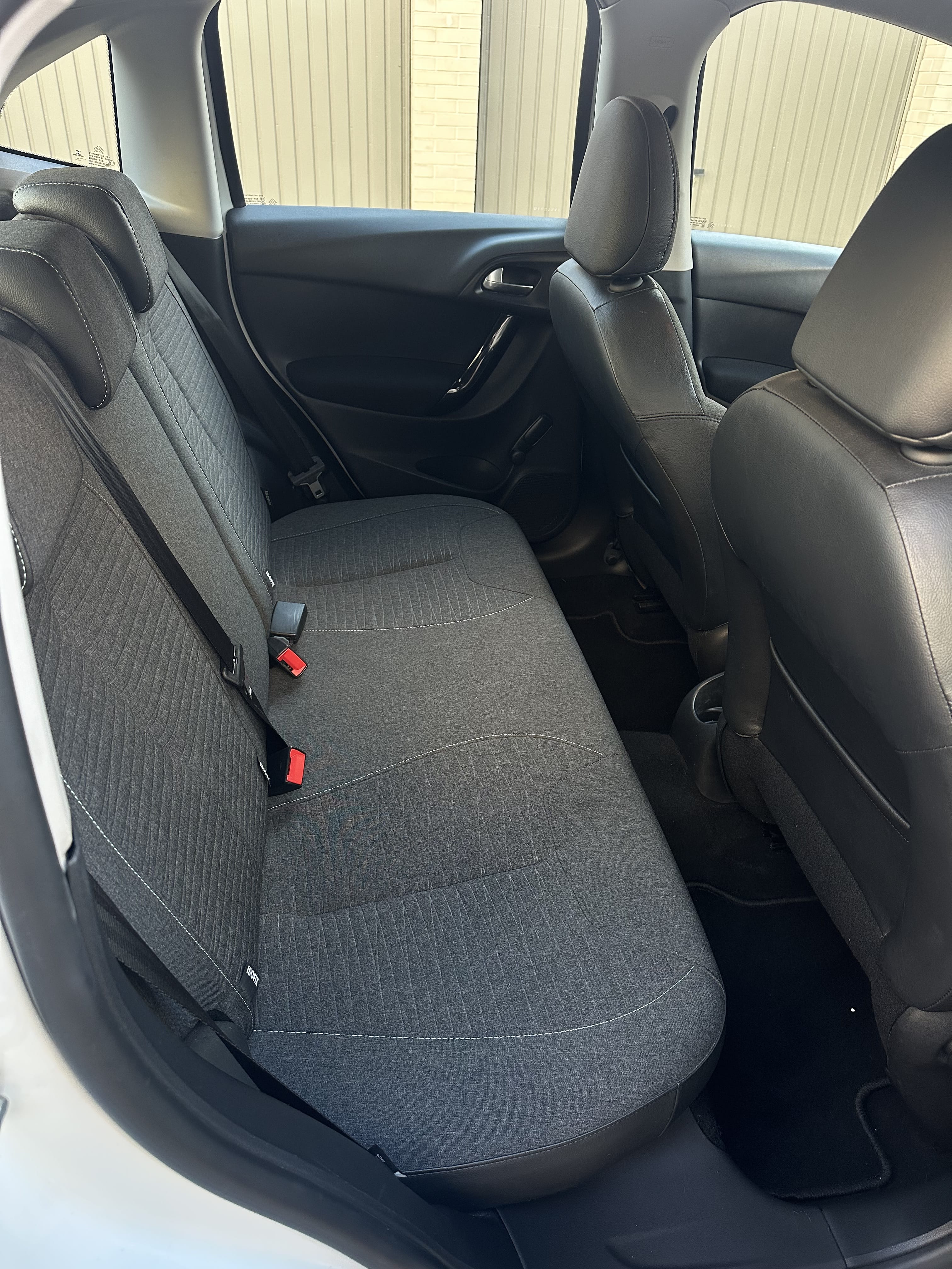Citroen C3 avec CarPlay / Android Auto avec Apple CarPlay