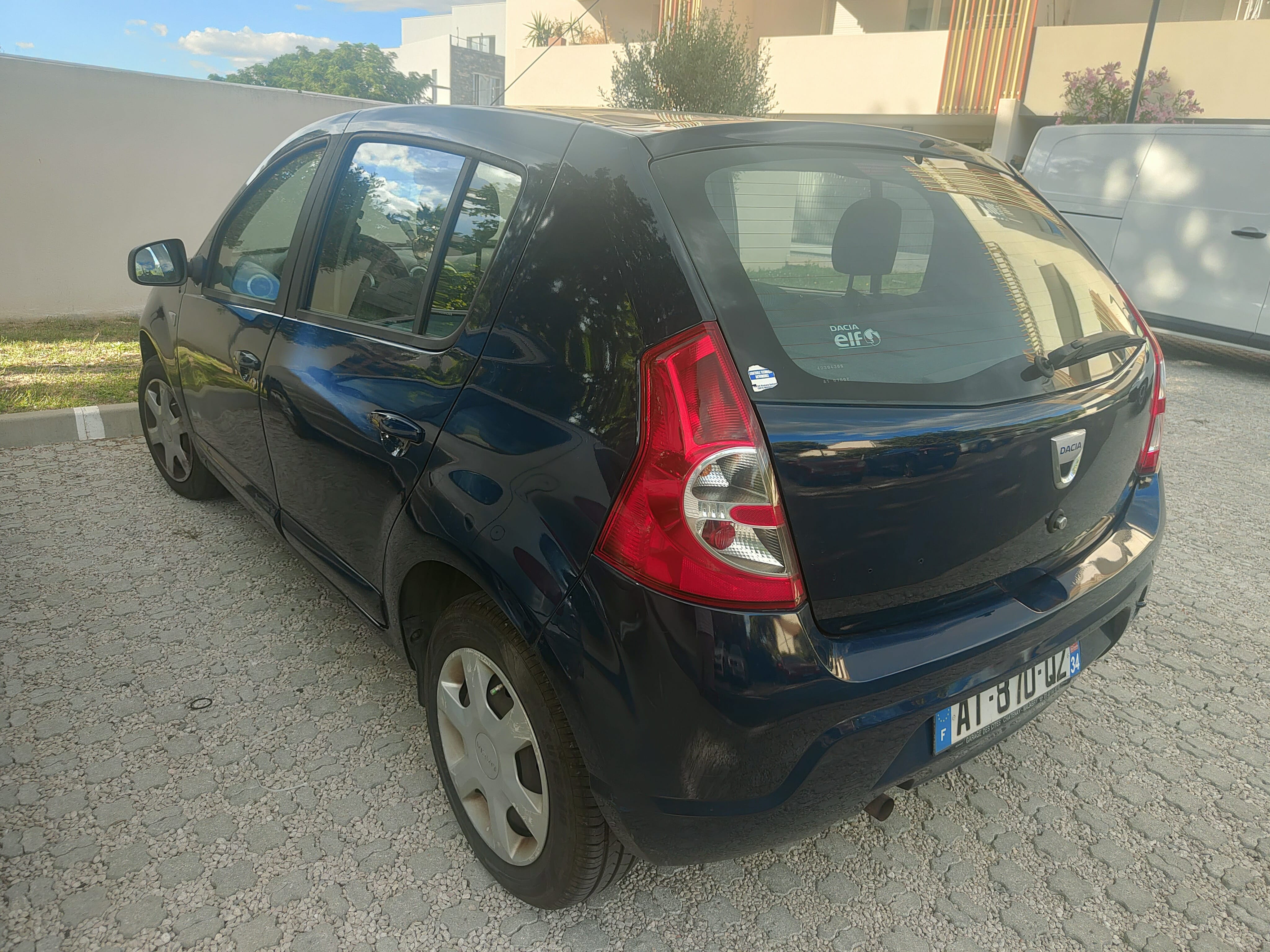 Dacia Sandero Bi-Carburation avec Audio Bluetooth