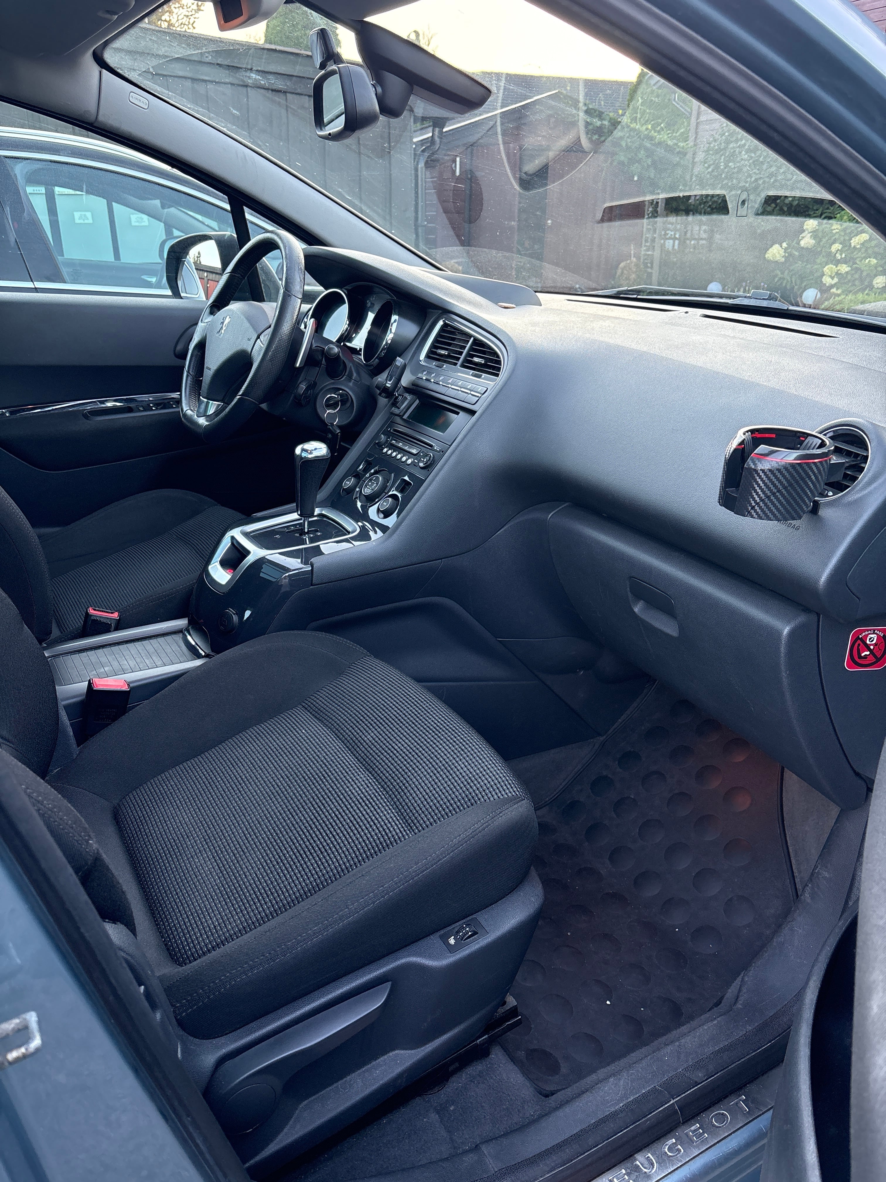 Peugeot 5008 med Skiboks