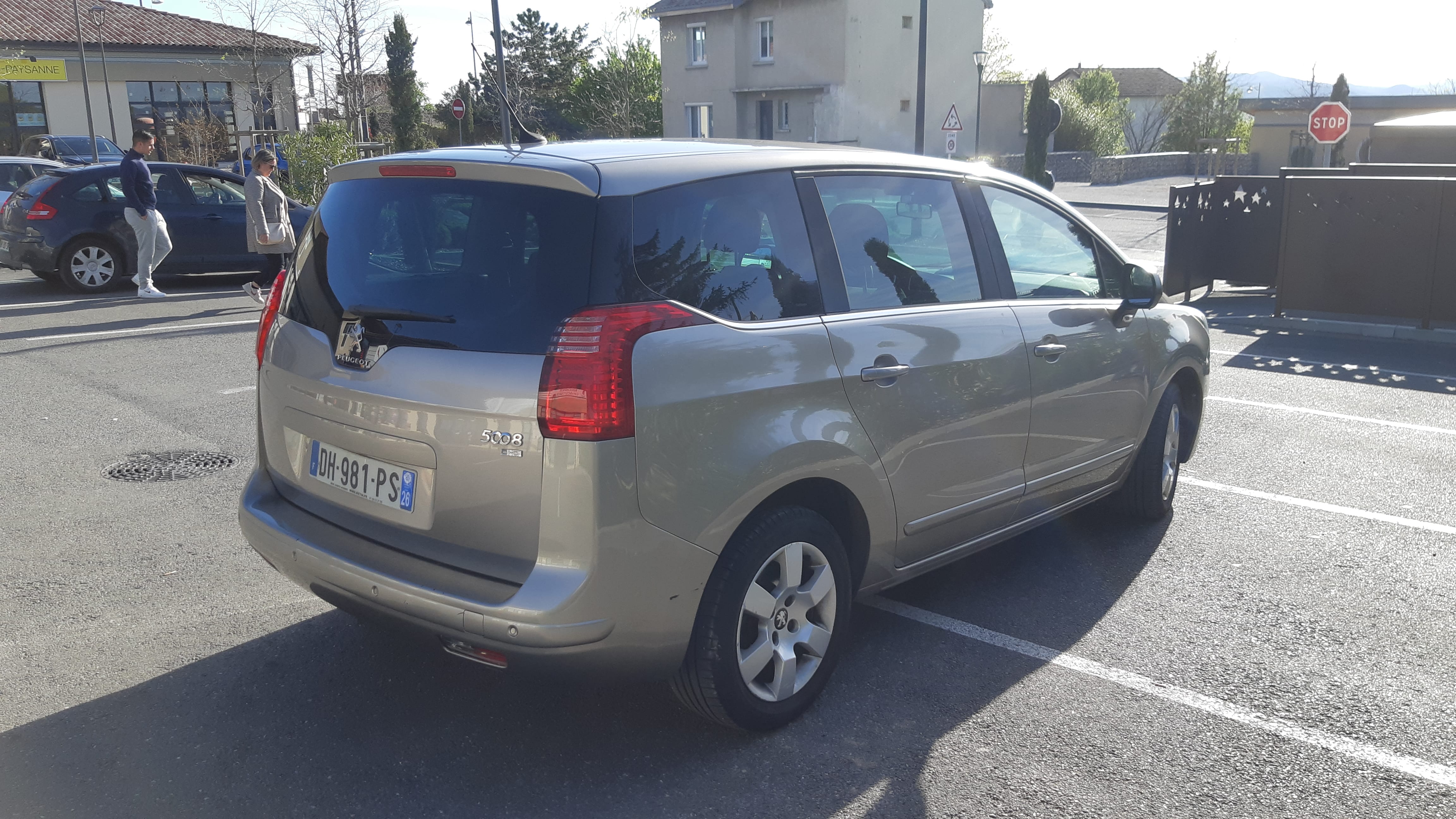 Peugeot 5008 avec Climatisation