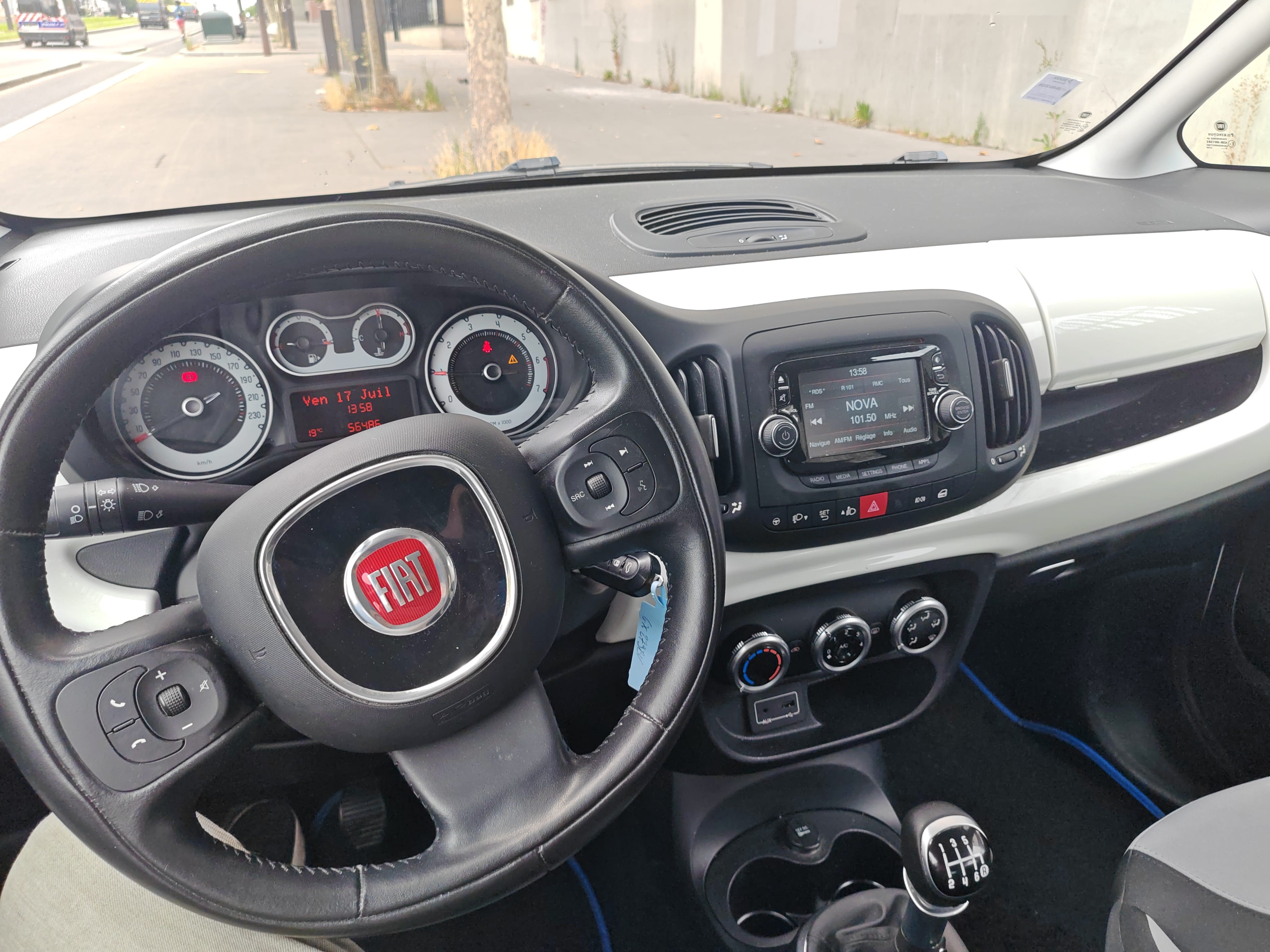 Fiat 500L avec Audio Bluetooth