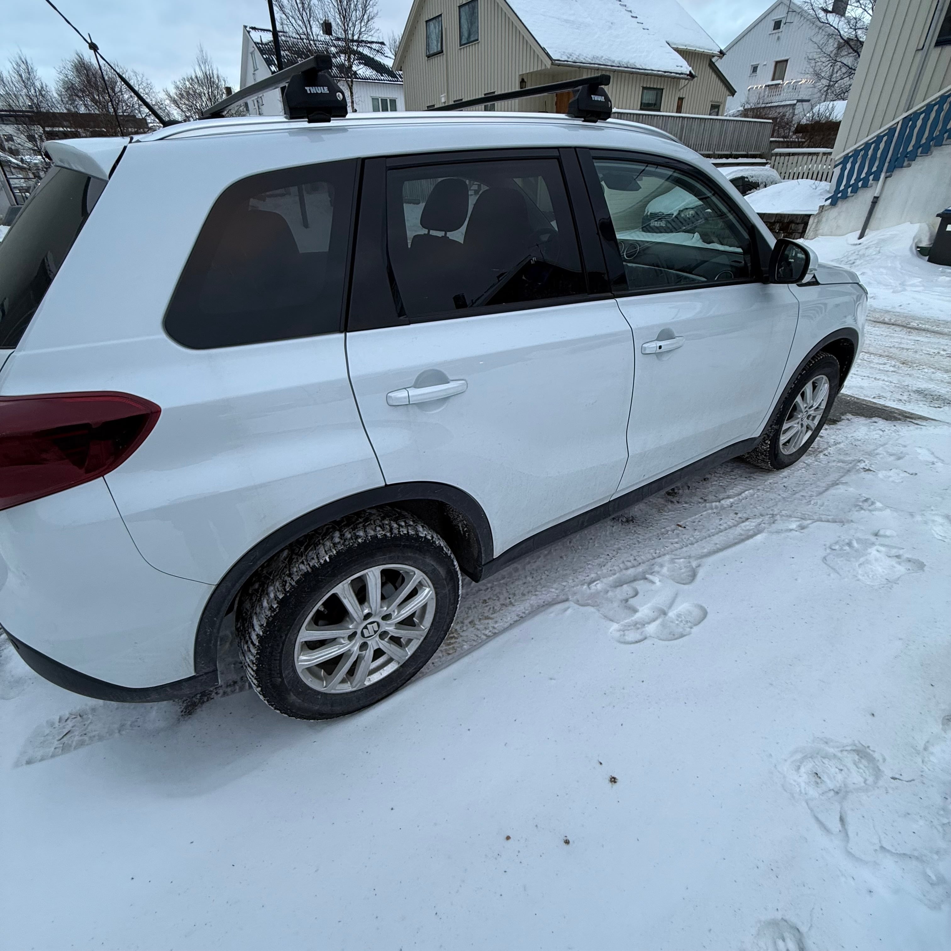 Suzuki Vitara Allgrip 4x4 med Vinterdekk