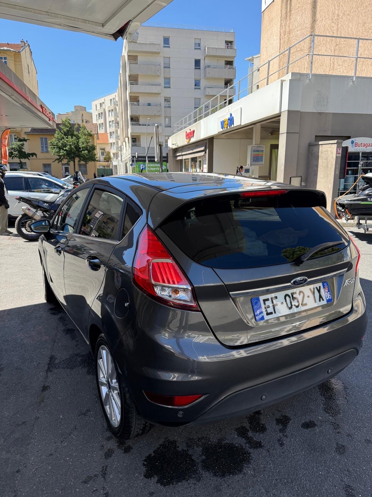 Ford Fiesta avec Climatisation