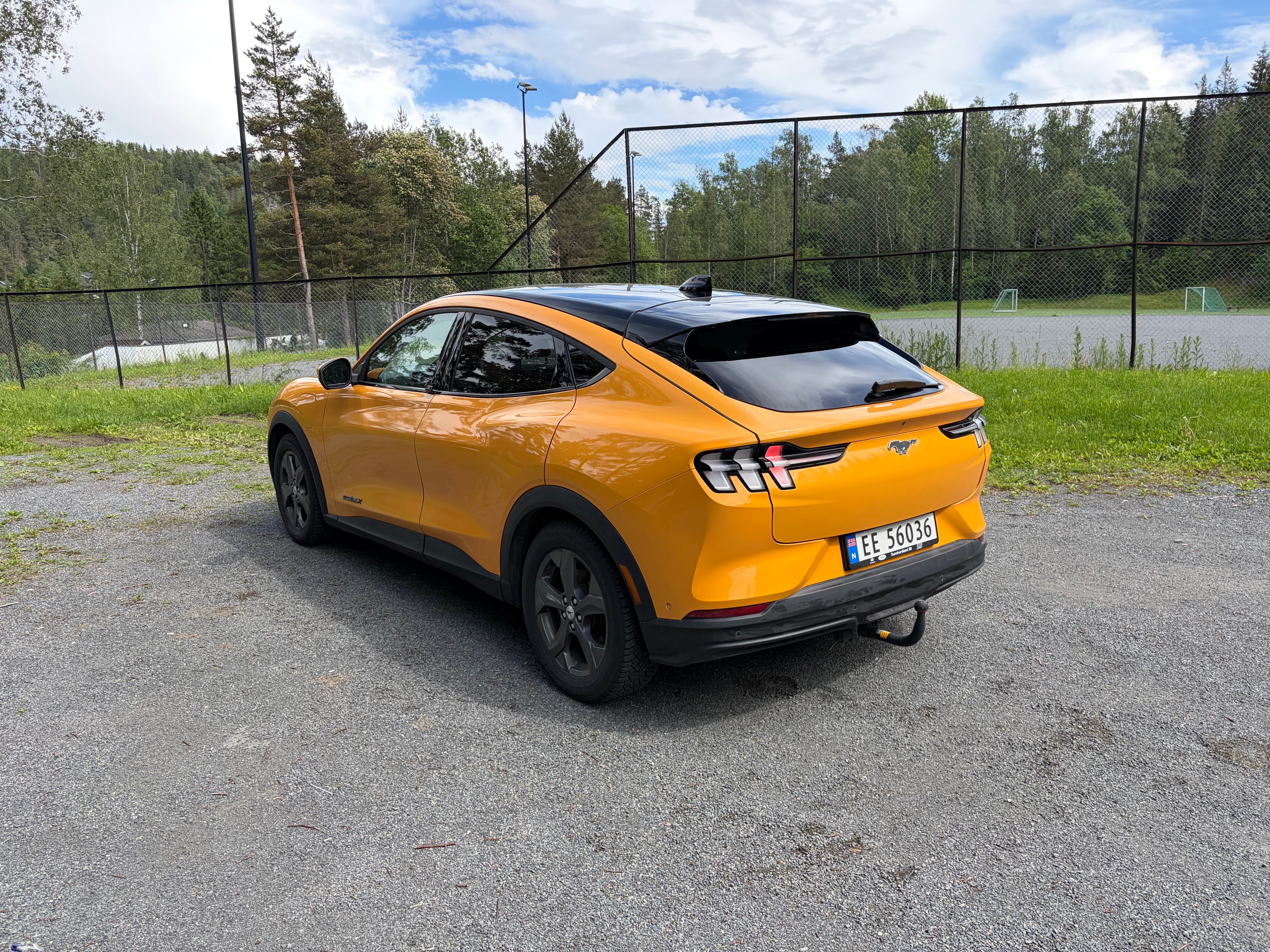 Ford Mustang Mach-E Premium med Ryggekamera