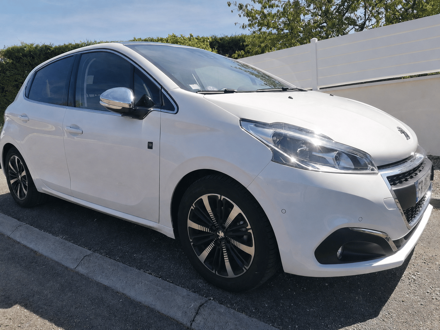 Peugeot 208, 2018, Essence 95, automatique