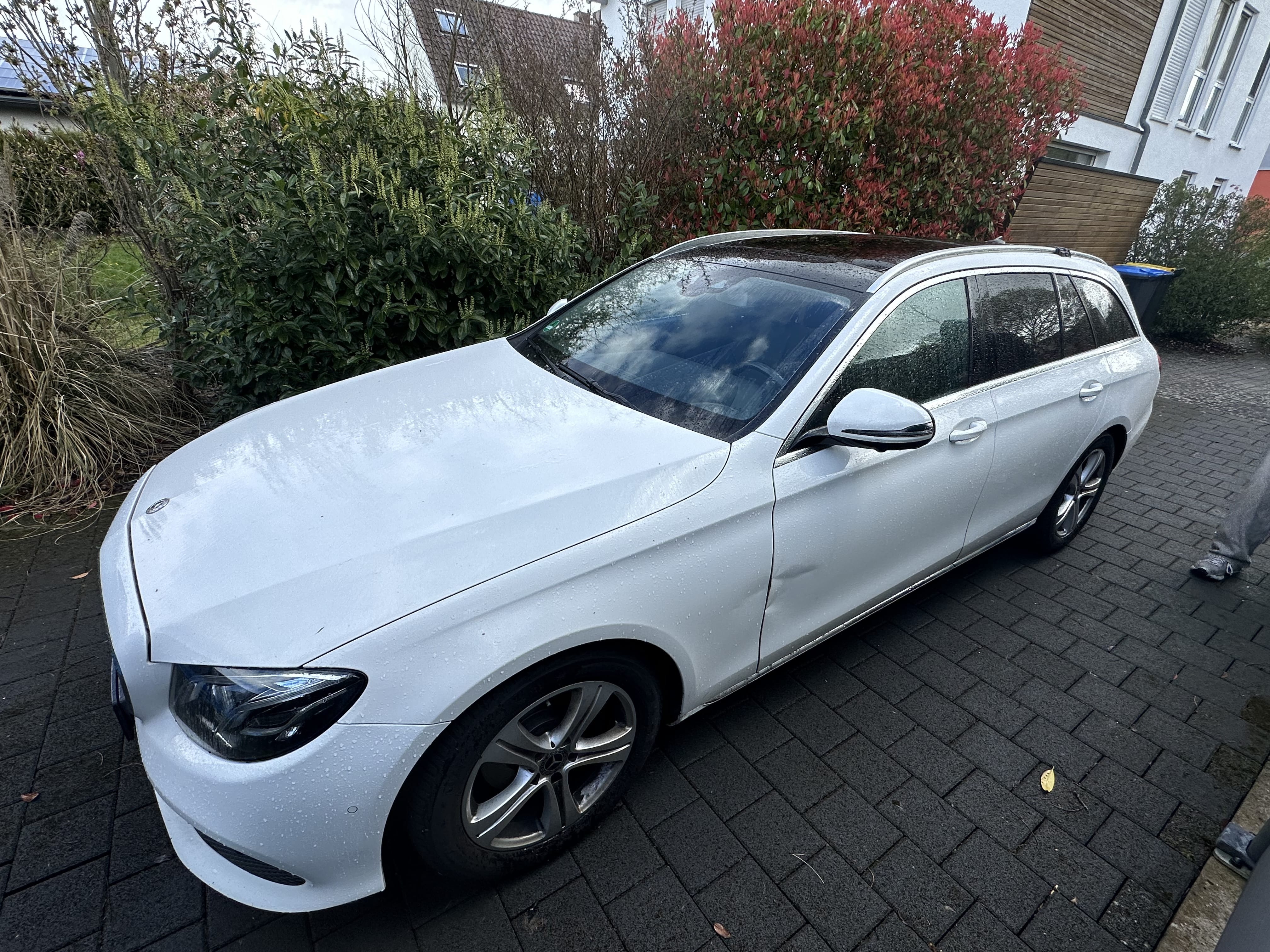 Mercedes-Benz E-Klasse T-Model mit Klimaanlage