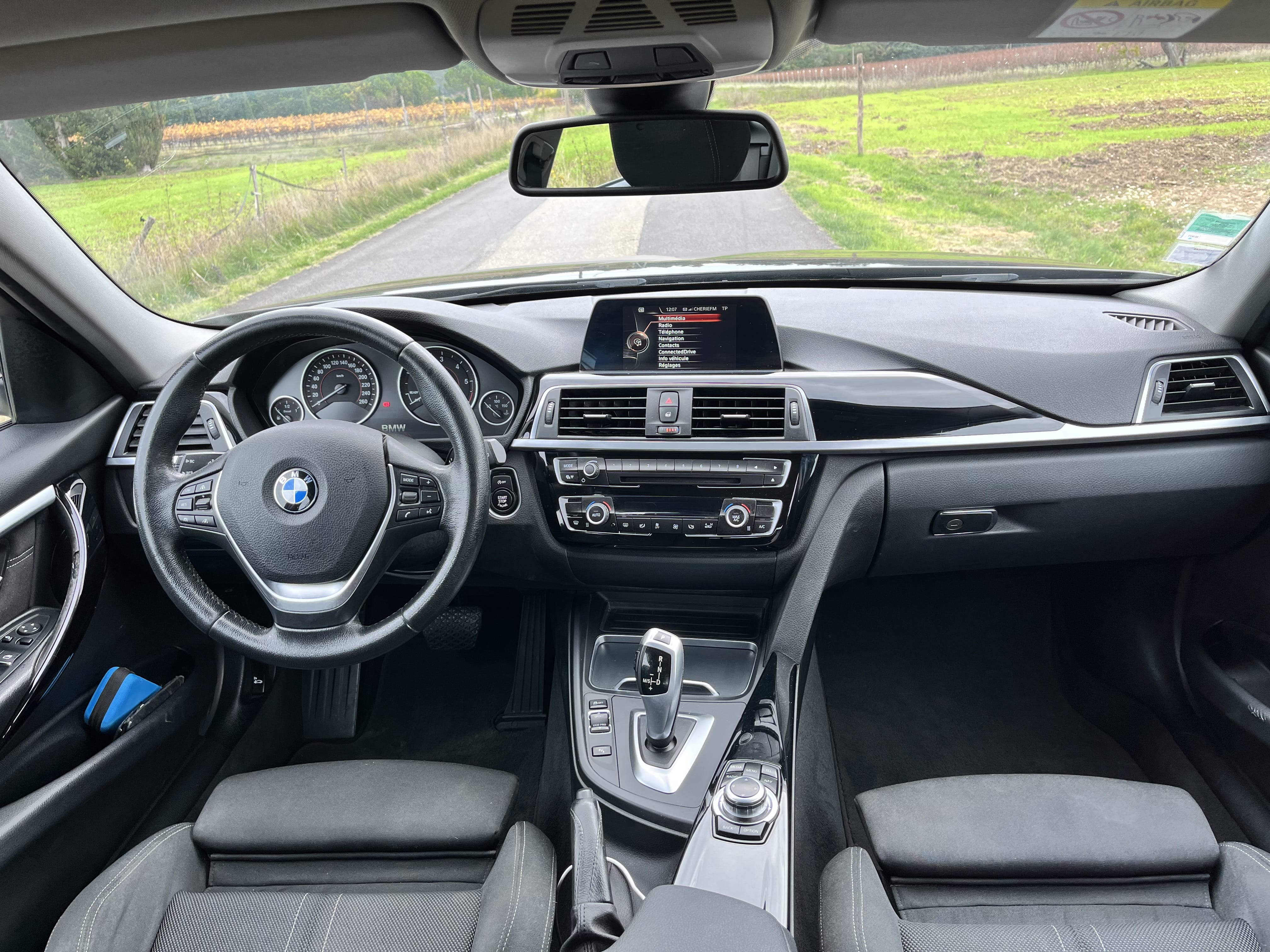 BMW Série 3 320d xDrive avec Régulateur de vitesse