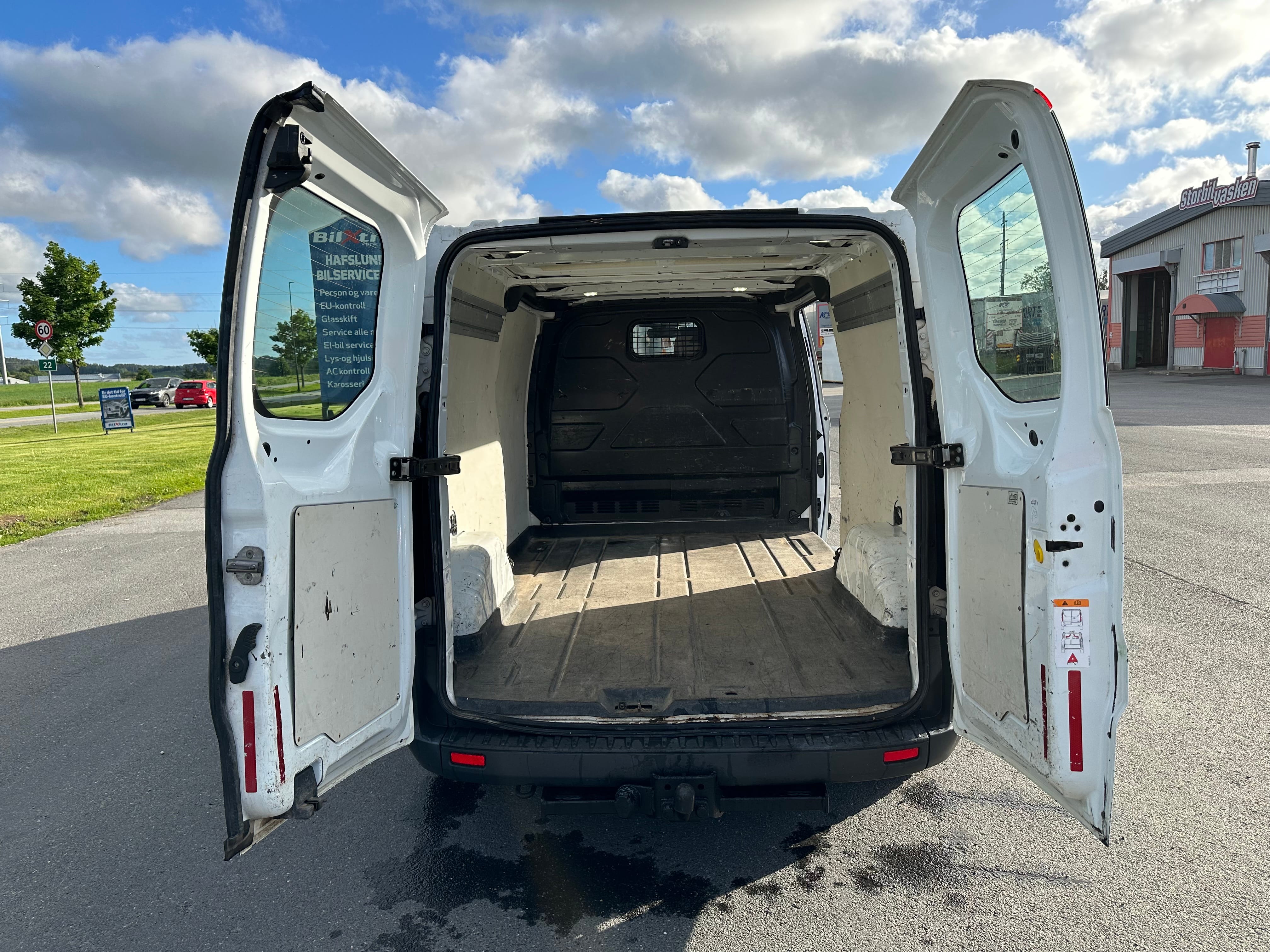 Ford Transit Varebil med Vinterdekk