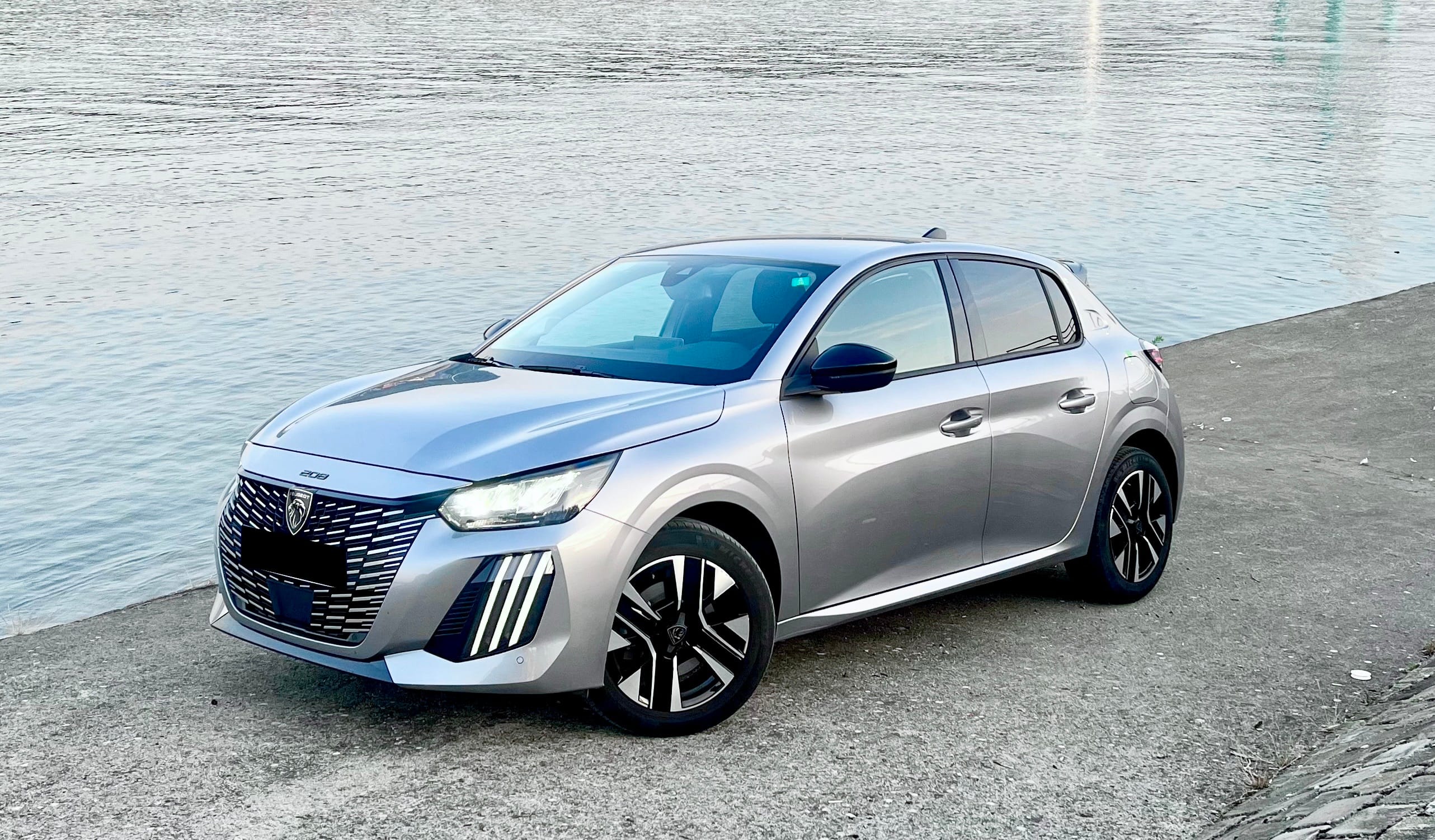 Peugeot 208 avec Siège bébé