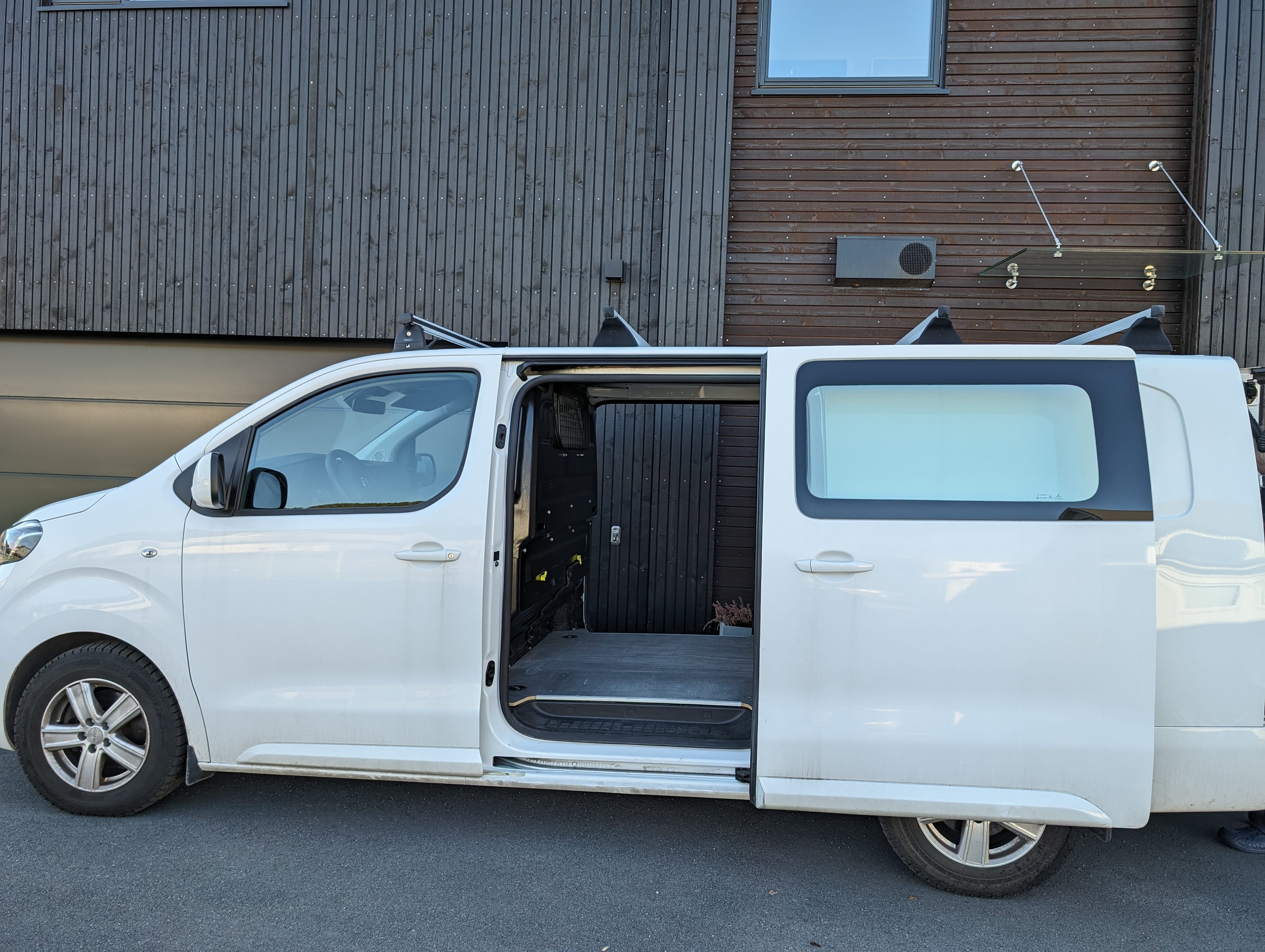 Toyota Proace Varebil 2.0 D with Cruise control