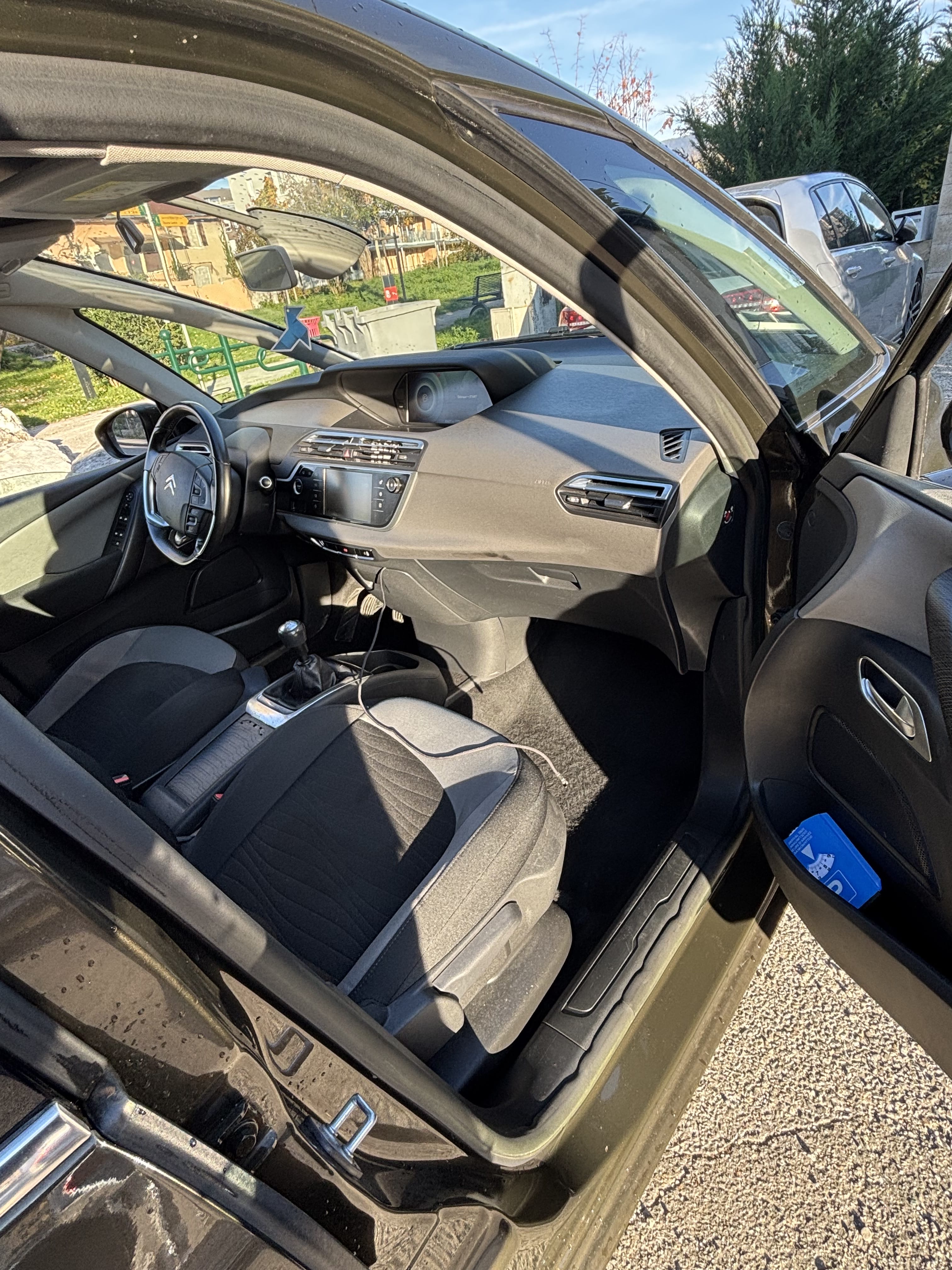 Citroen C4 Picasso 1.6 THP exclusif essence avec Android Auto