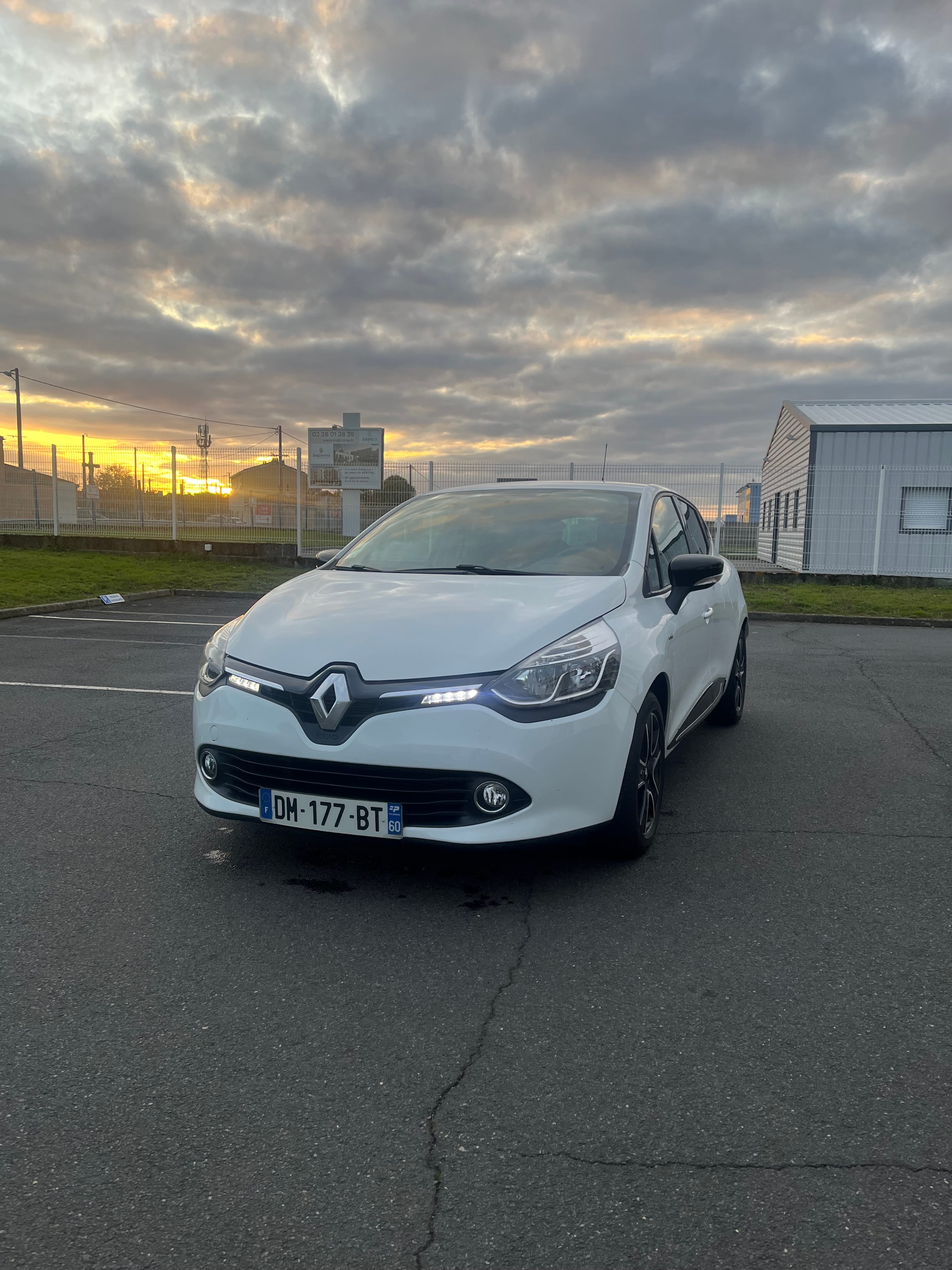 Renault Clio 0.9 tce 90ch, 2014, Essence 95