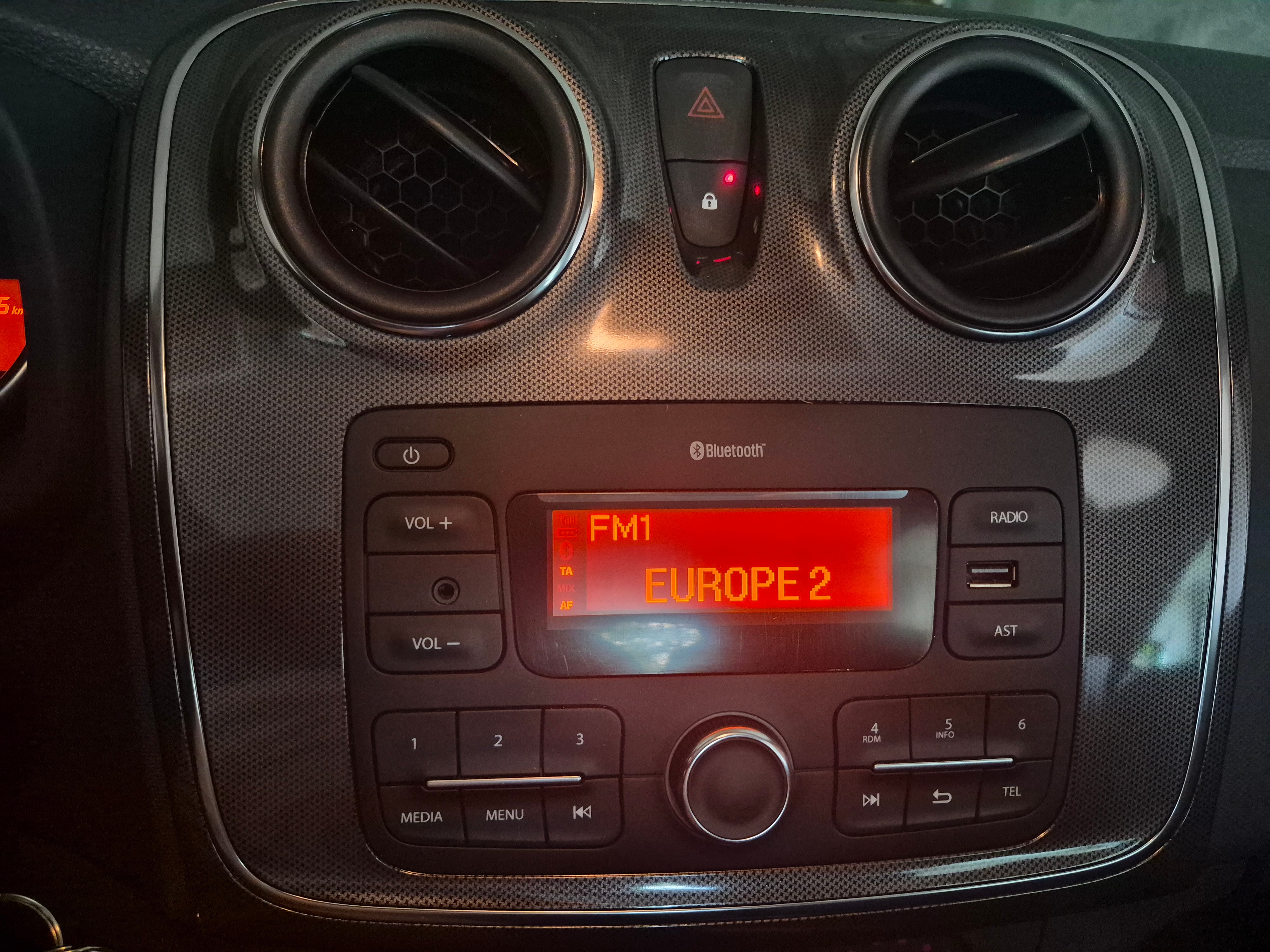Dacia Sandero avec Audio Bluetooth