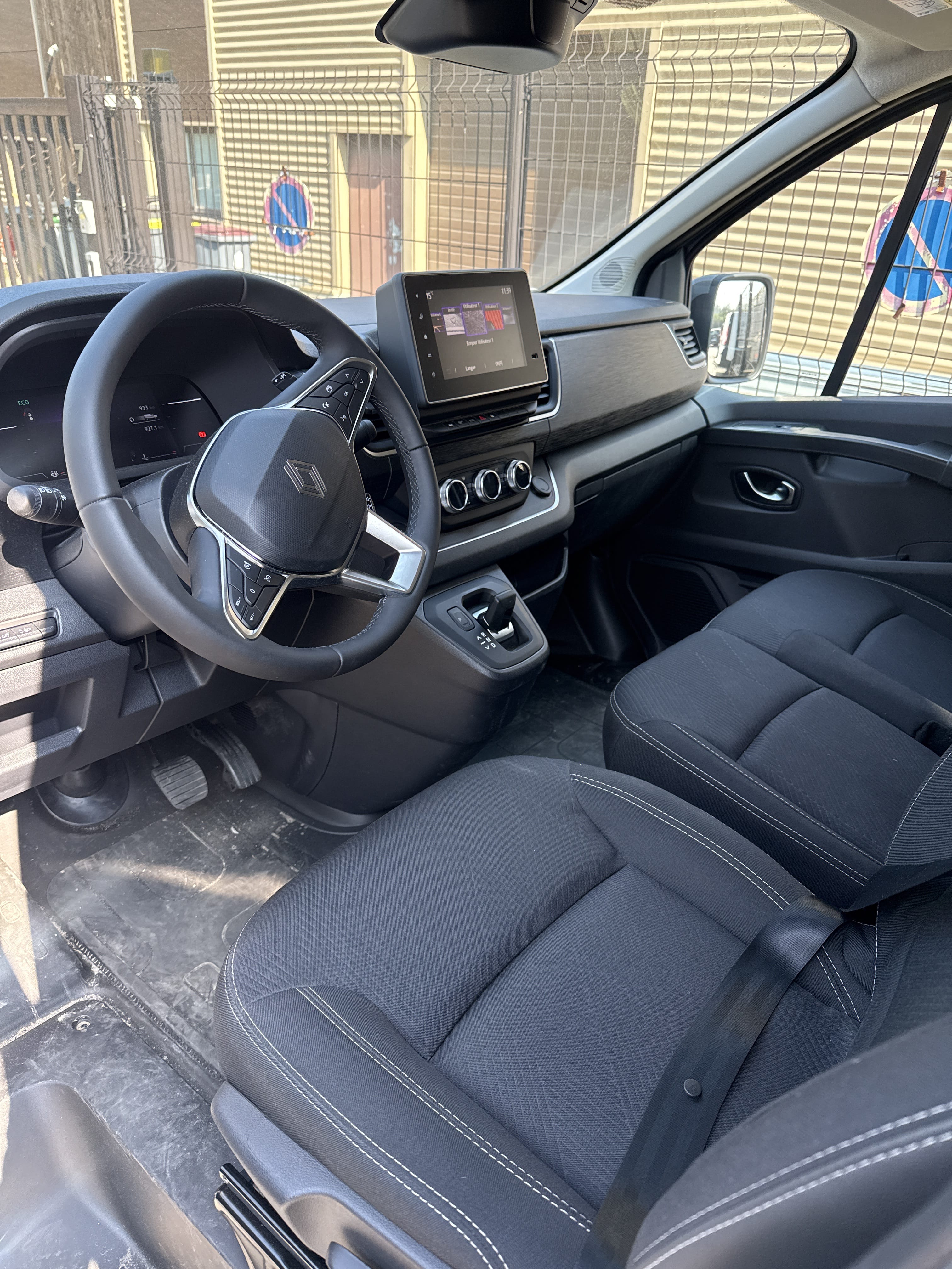 Renault Trafic 2.0L 150 chvx avec GPS