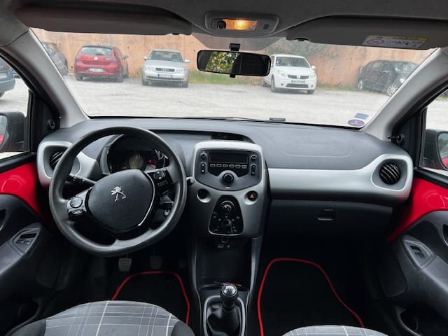 Peugeot 108 1.0 vti 69 ch avec Audio Bluetooth