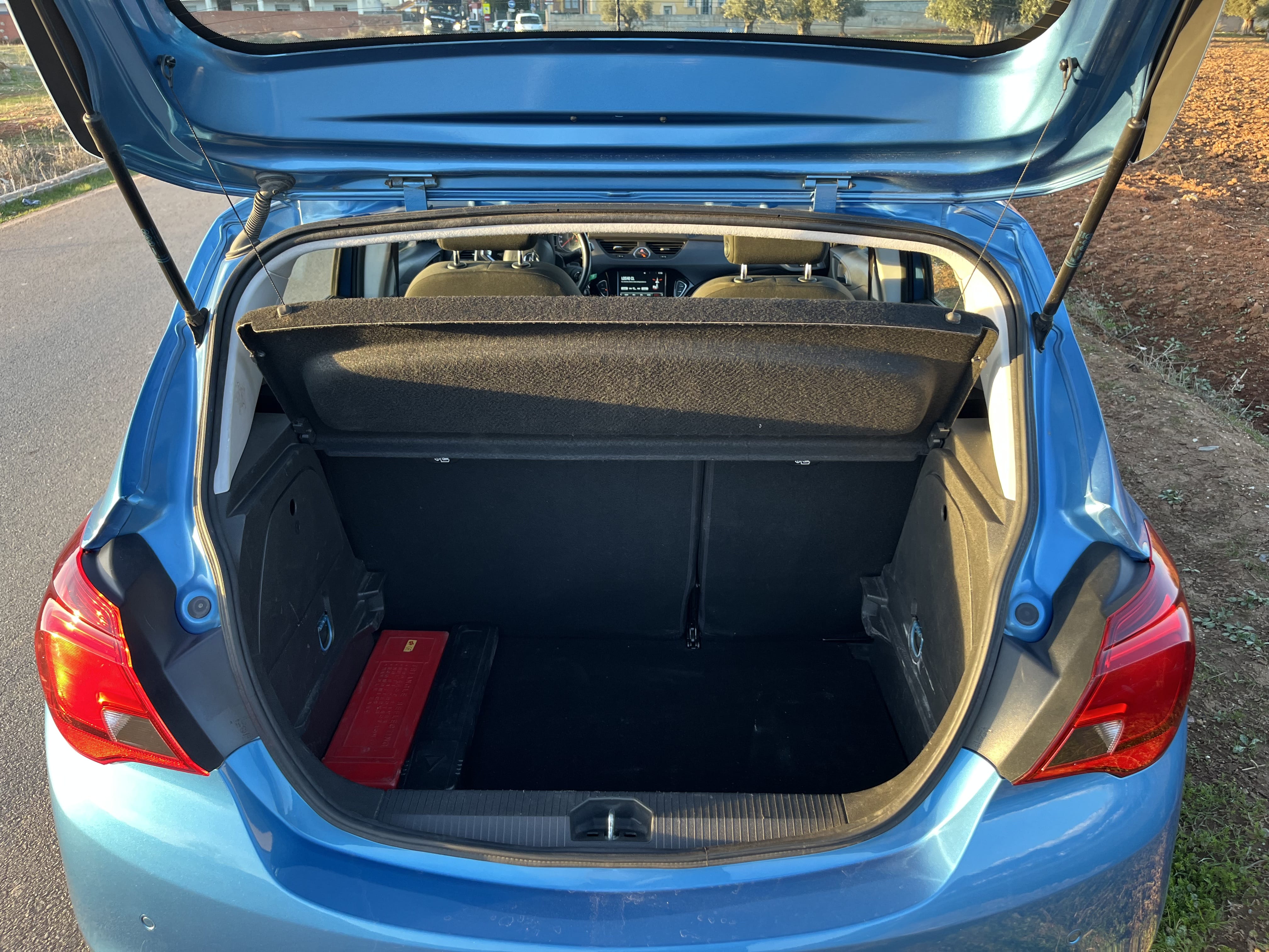 Opel Corsa con Silla infantil