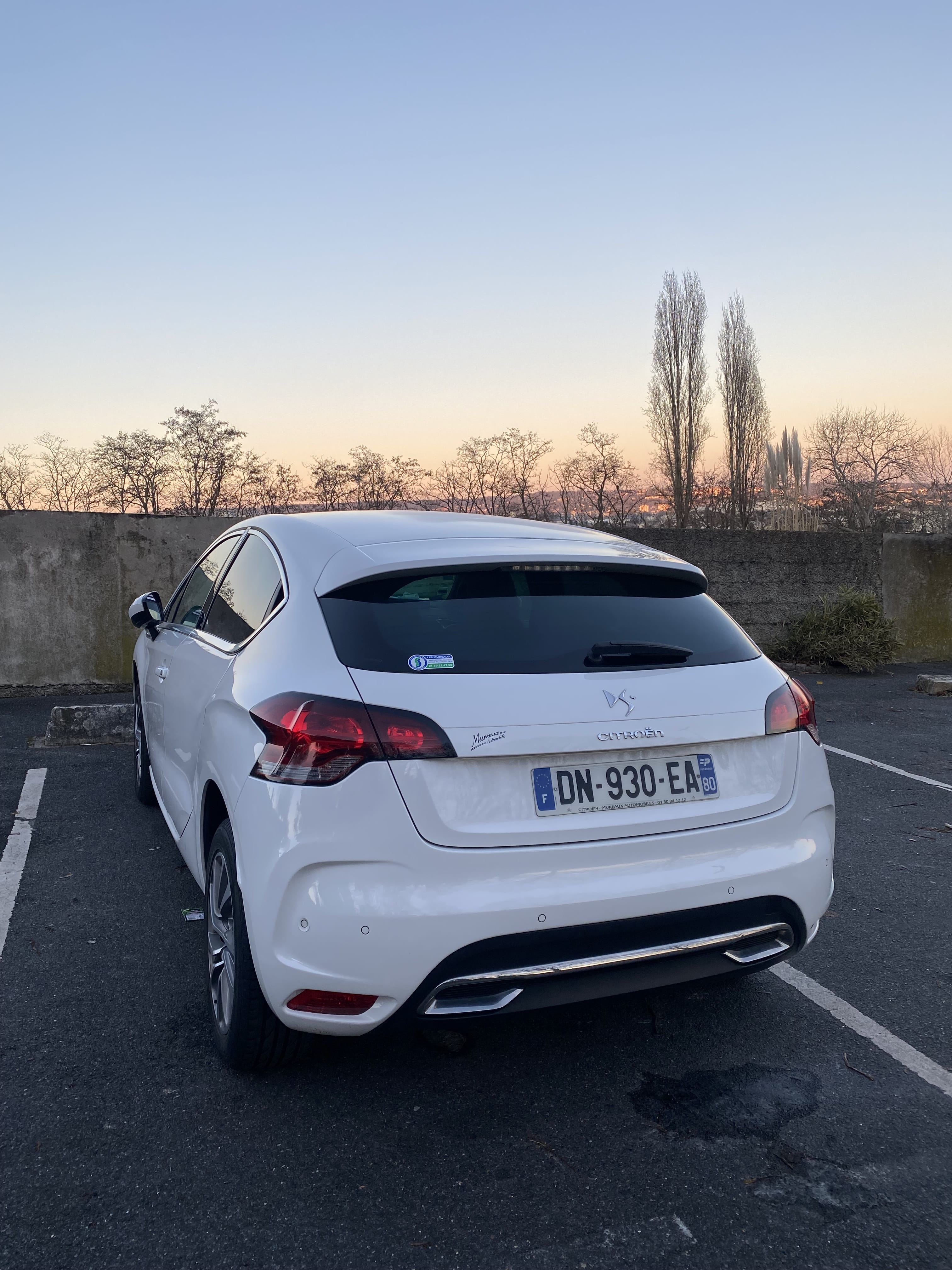 DS 4 PURETECH 130 S&S SO CHIC avec Régulateur de vitesse