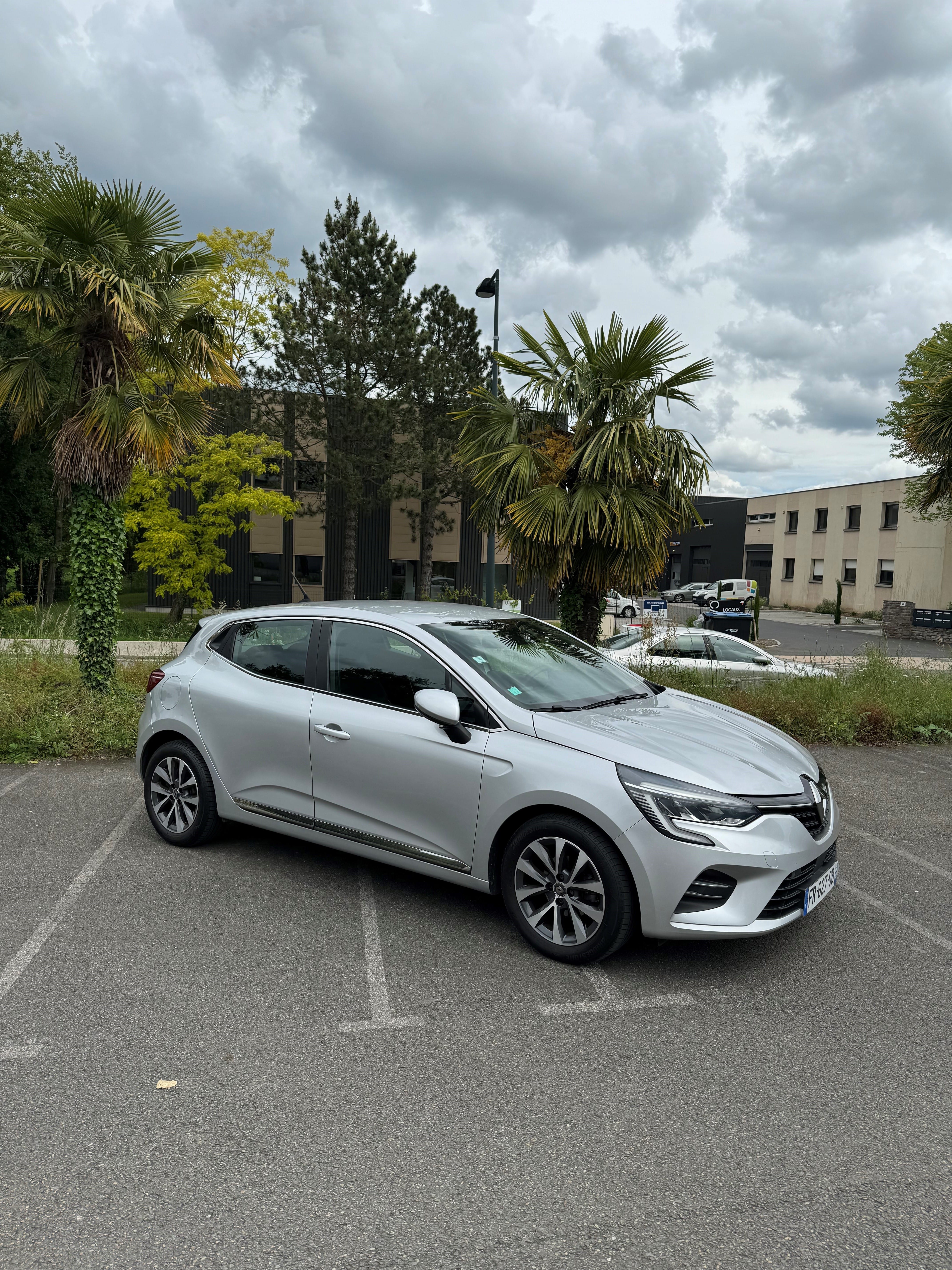 Renault Clio avec Climatisation